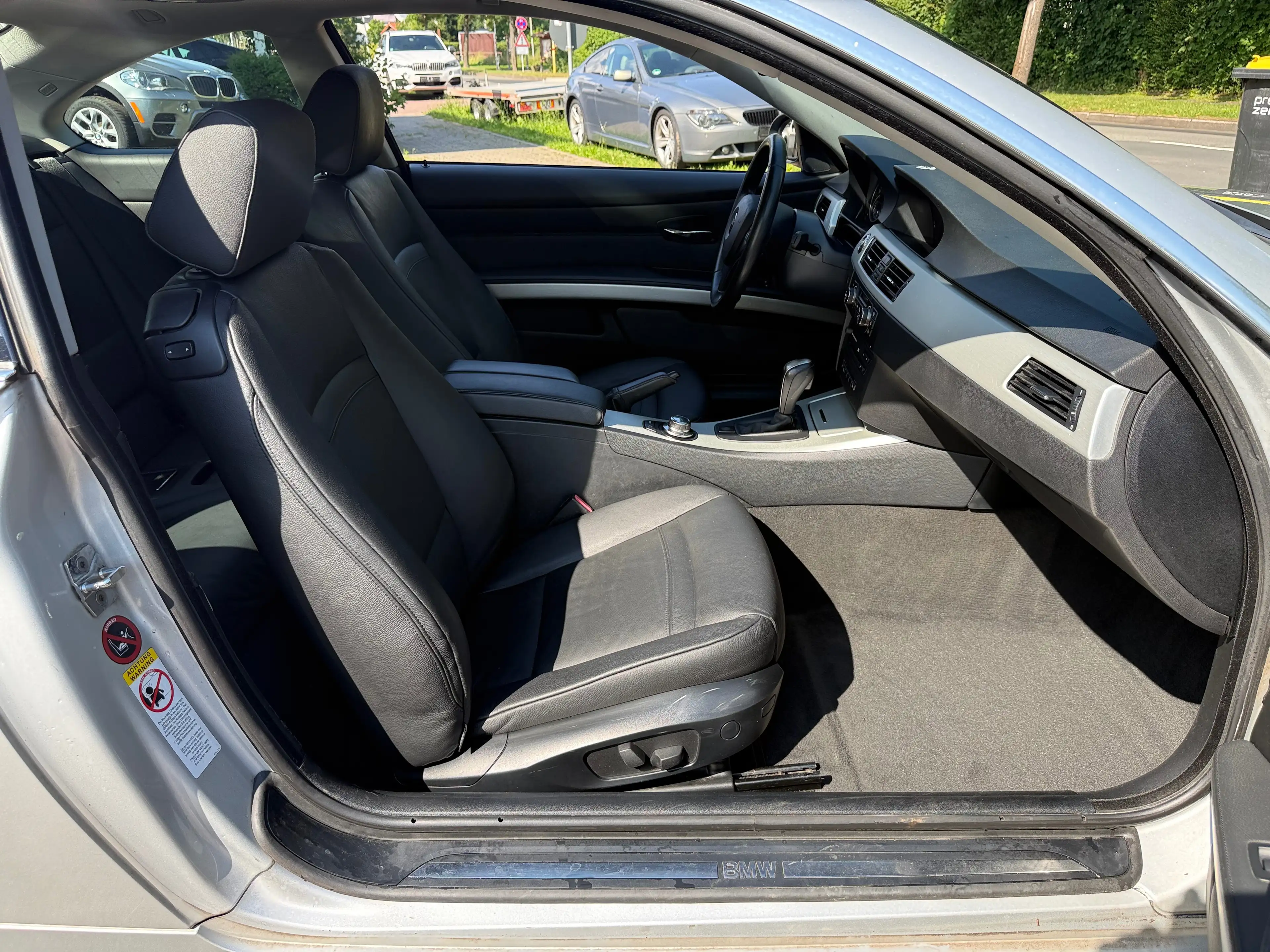 BMW 330 330 i Coupe Automatik 272PS Motor N52K Serviceheft gepflegt Leder Navigation Xenon — photo 13