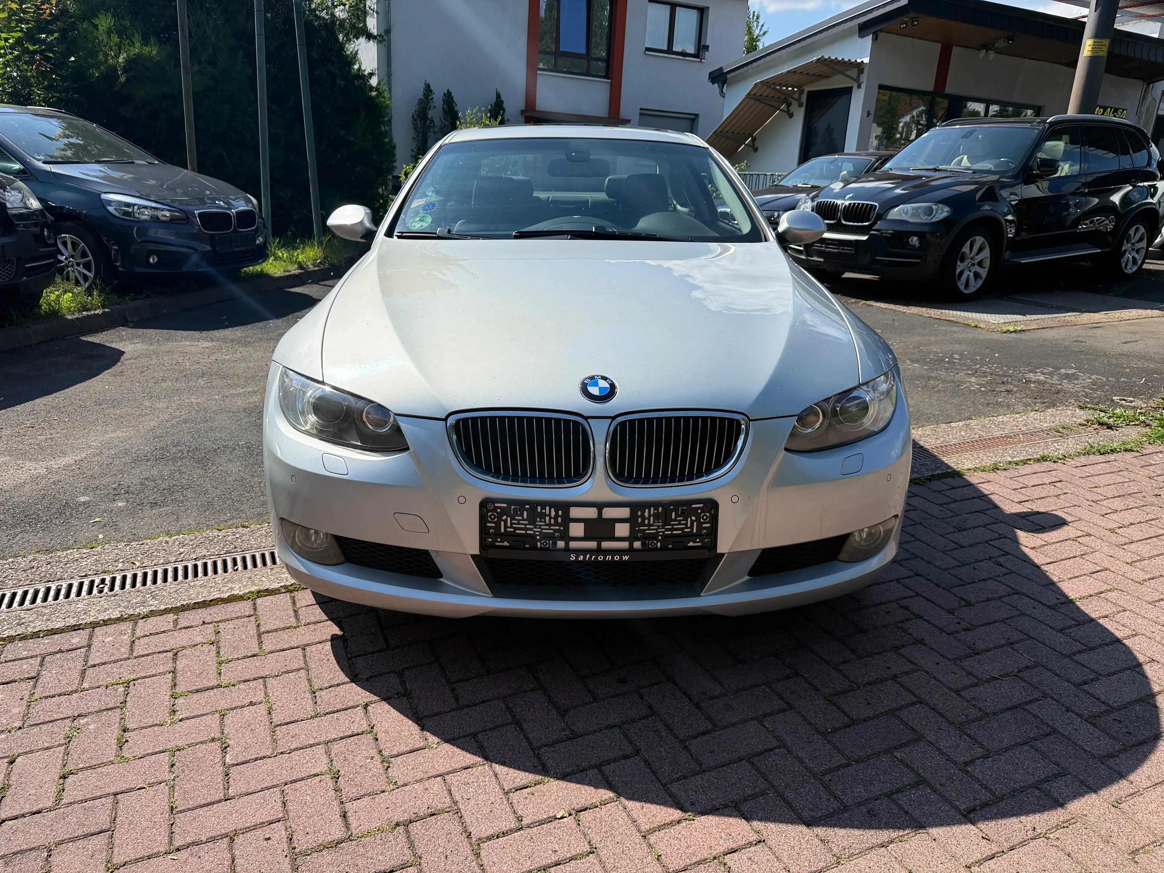 BMW 330 330 i Coupe Automatik 272PS Motor N52K Serviceheft gepflegt Leder Navigation Xenon — photo 2