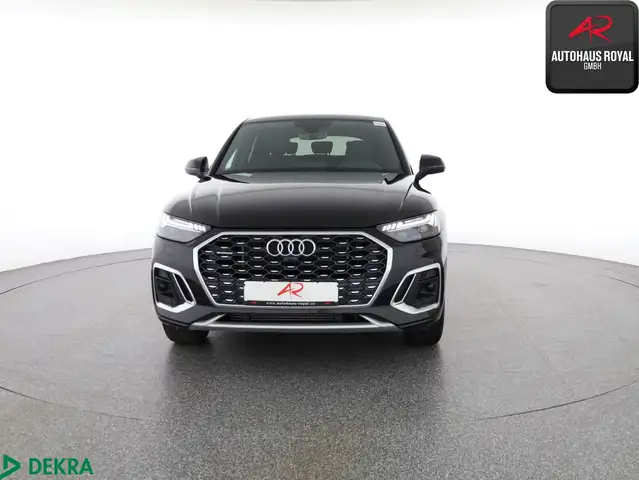 Audi Q5 view 7