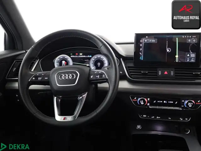 Audi Q5 view 9