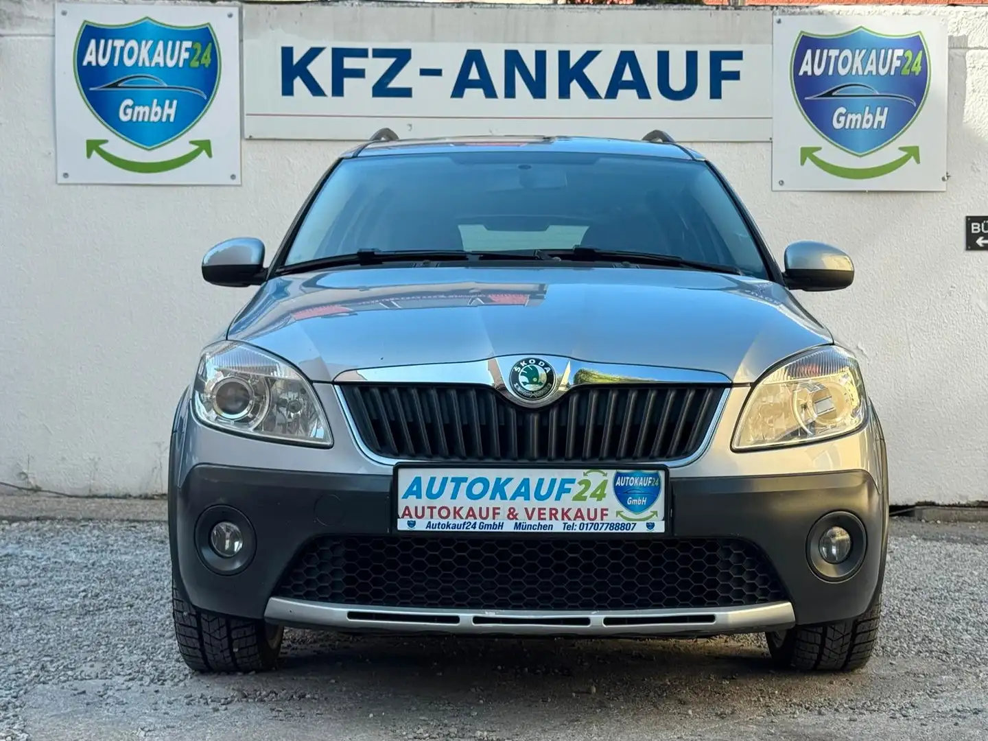 Skoda Roomster Elegance * Navi *PDC*AHK *SHZ*Panorama Blau - 2