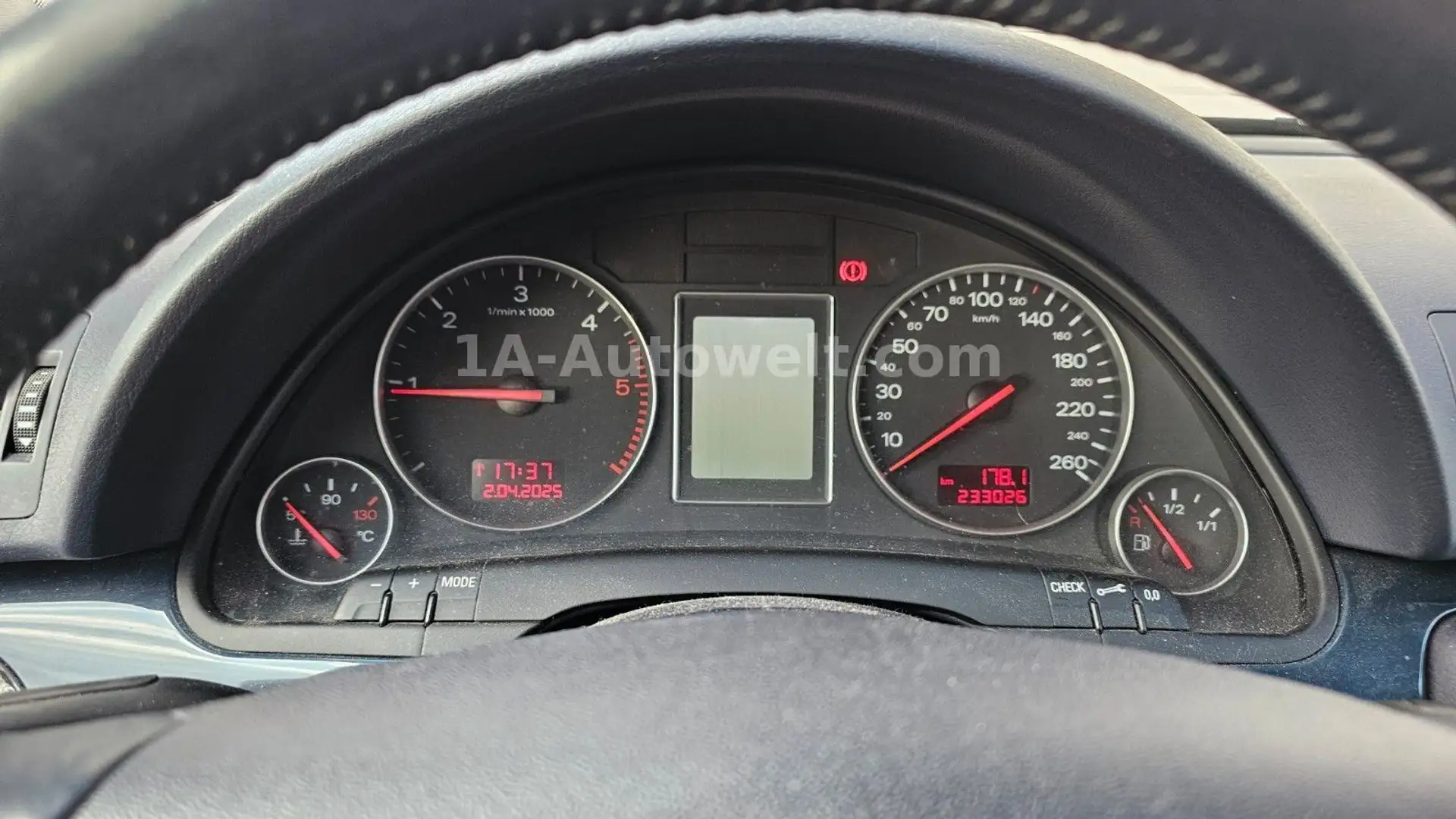 Audi A4 1.9 TDI 96KW Noir - 2