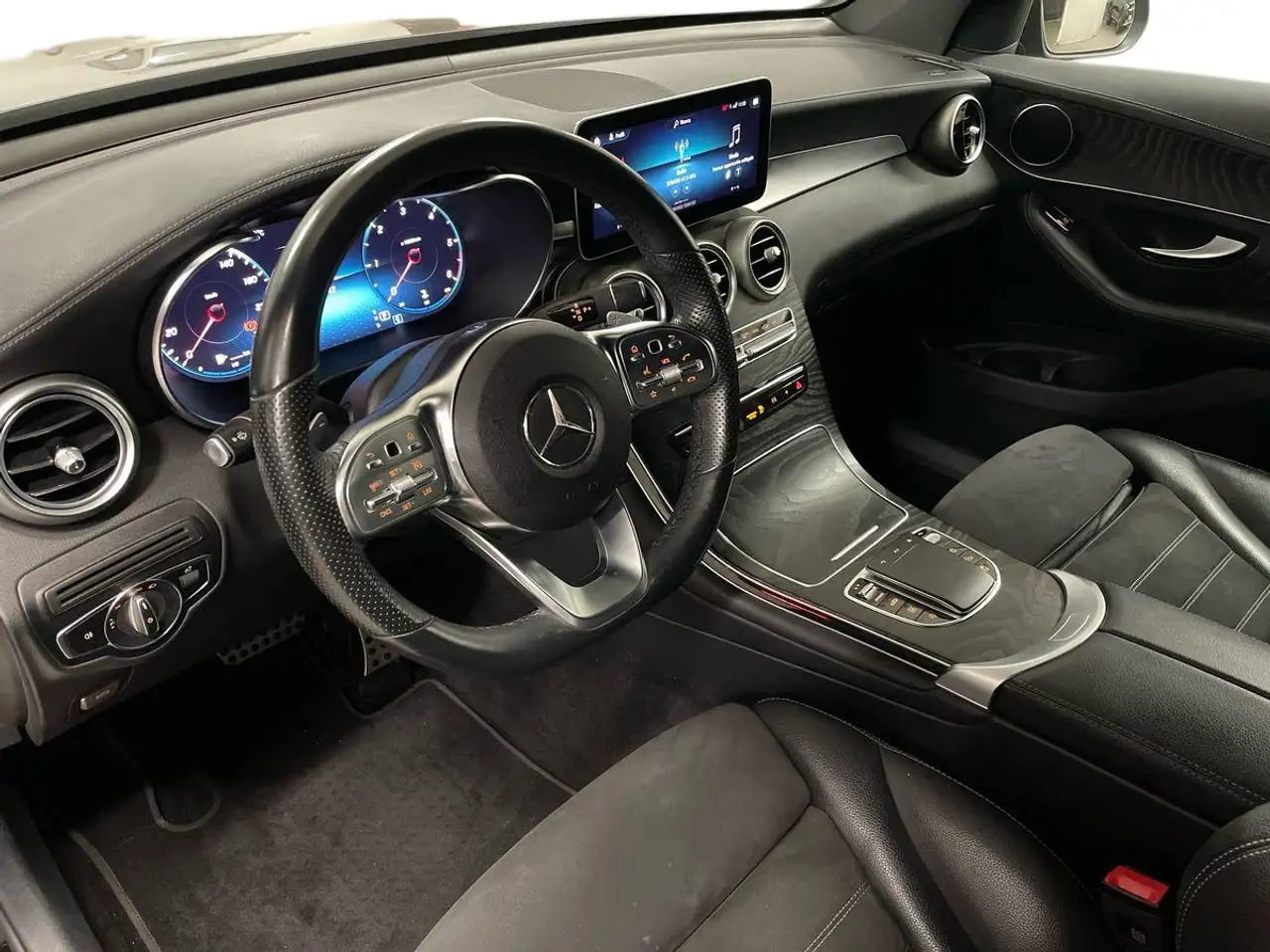 Mercedes-Benz GLC 220 - GLC Coupe 220 d Premium 4matic auto 16