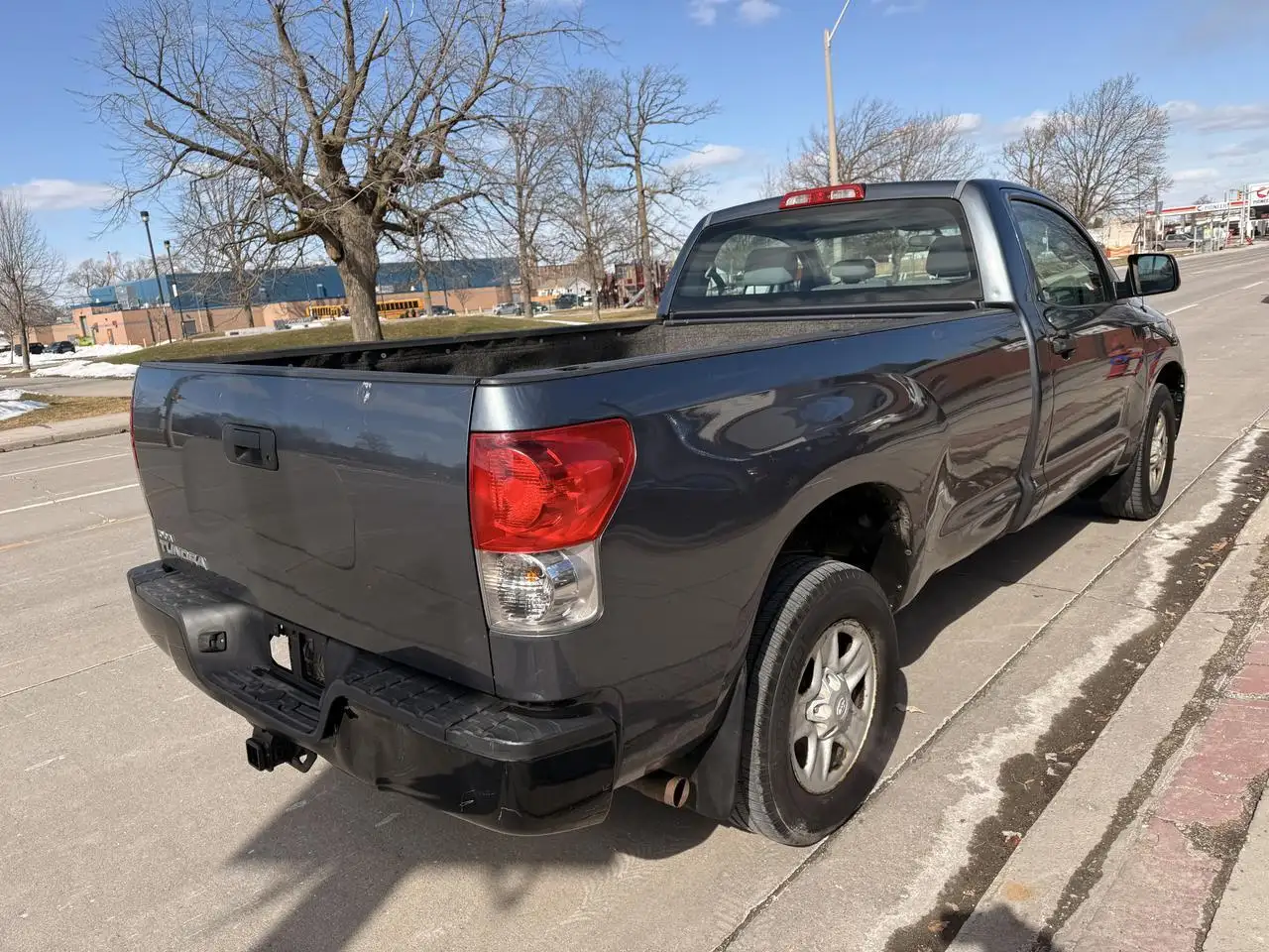 Toyota Tundra снимка Toyota Tundra