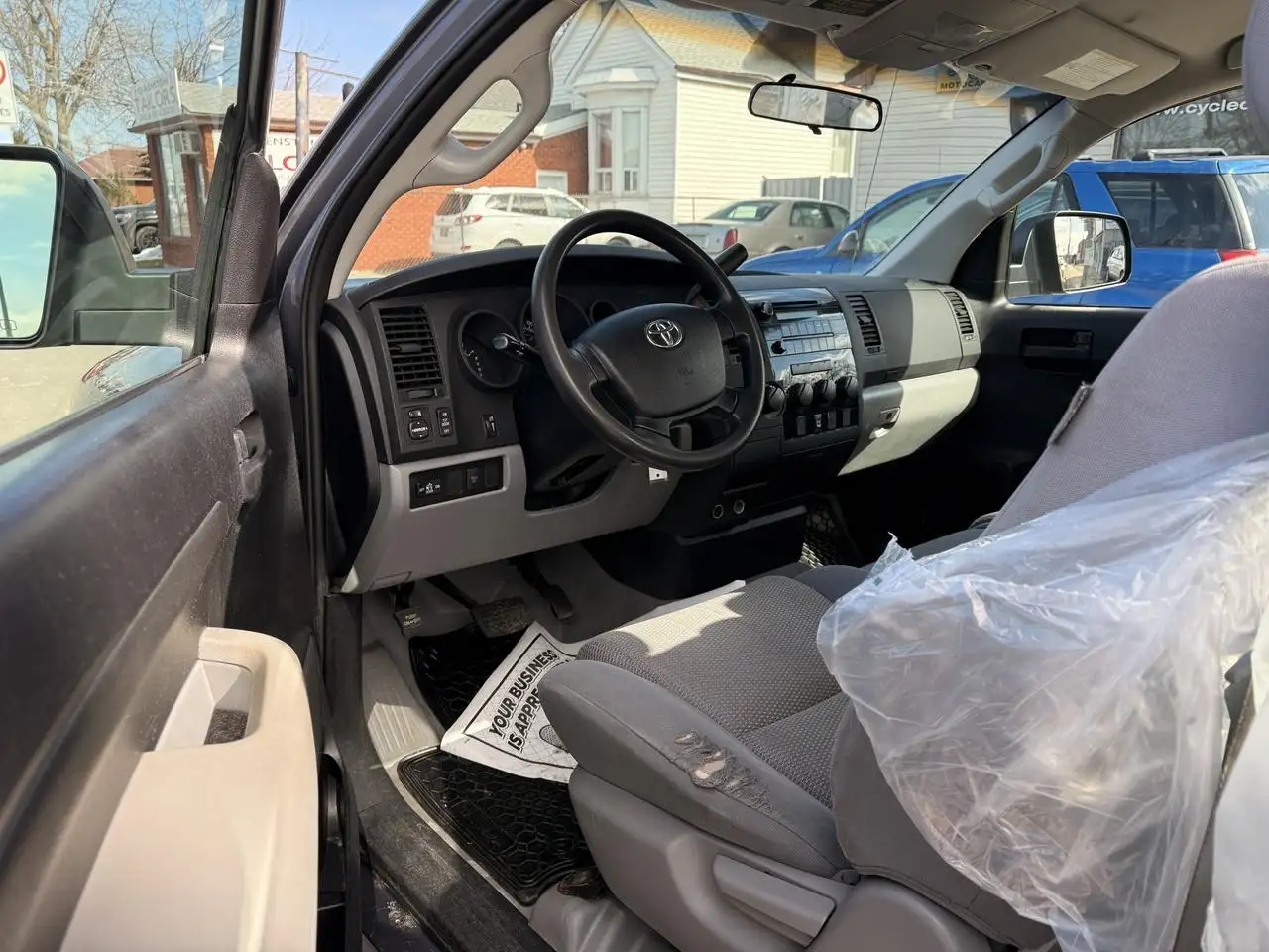 Toyota Tundra снимка Toyota Tundra