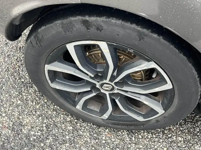 Renault Clio view 13