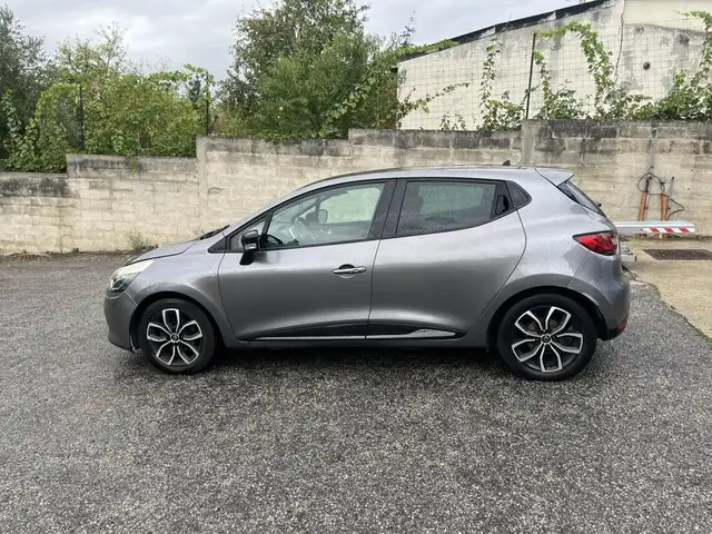 Renault Clio view 12