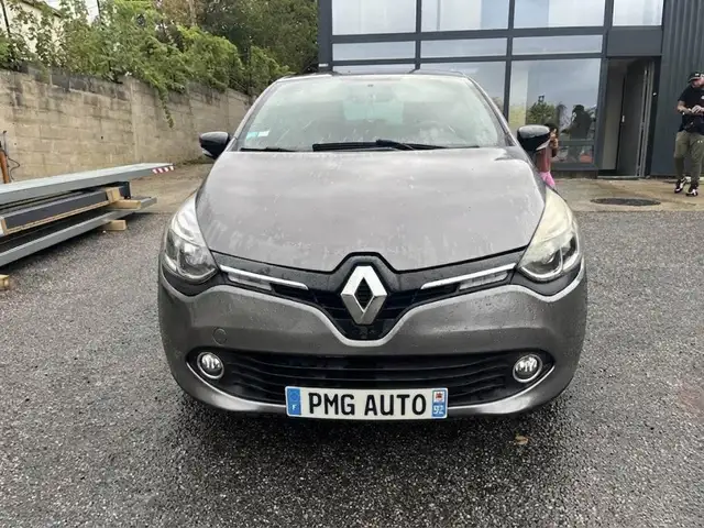 Renault Clio view 5