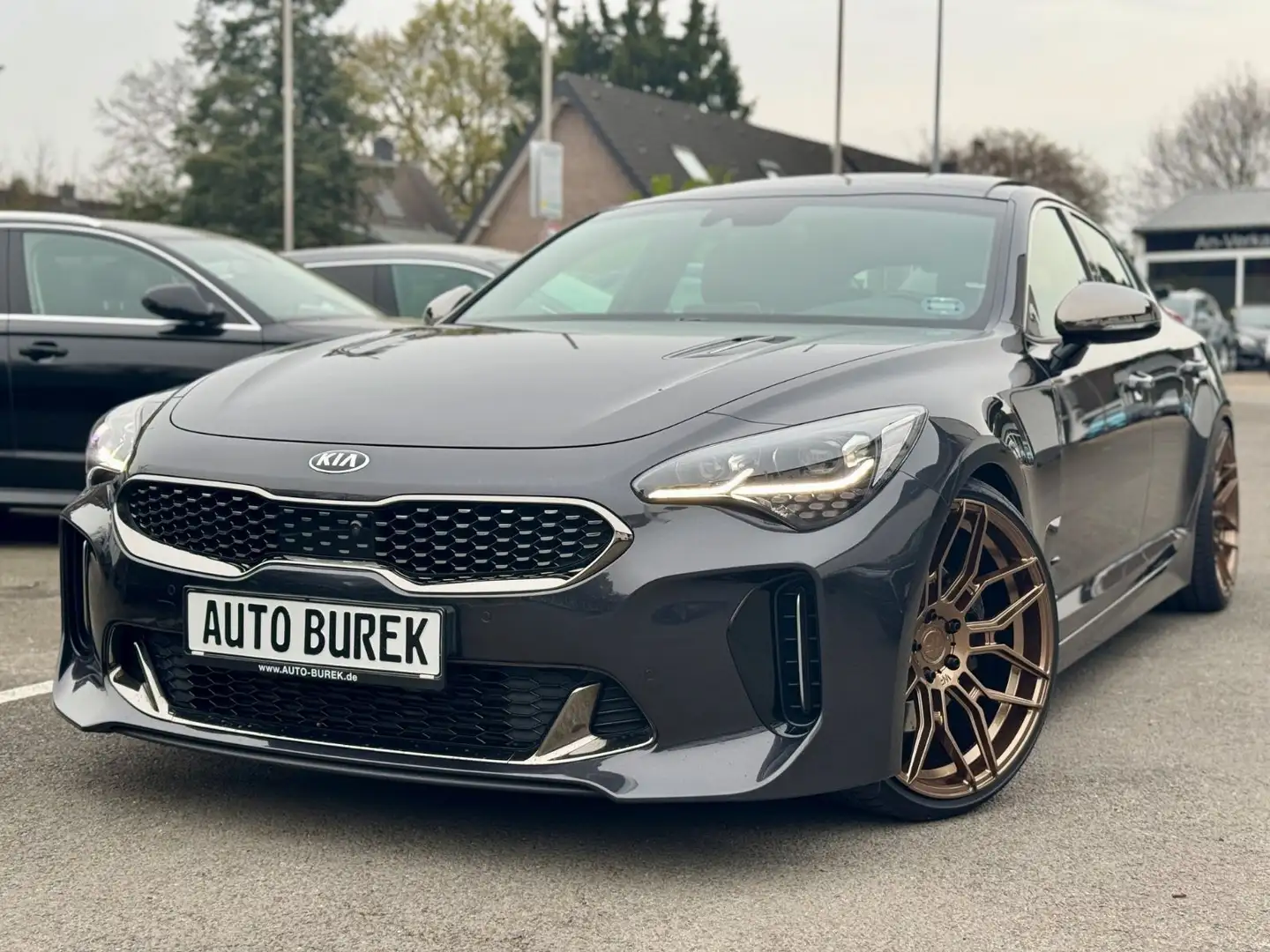 Kia Stinger GT-Line Navi LED Leder AHK eSD 360° 20" Grau - 1