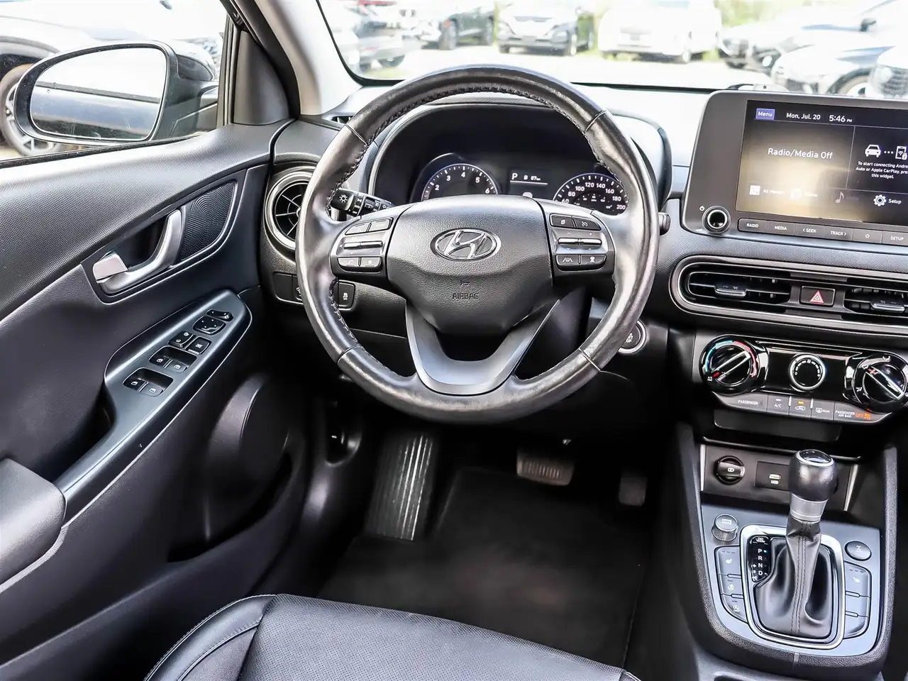 Hyundai KONA photo Hyundai KONA