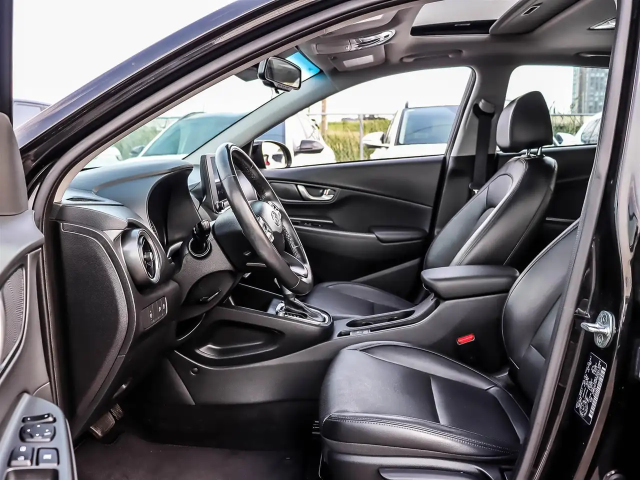 Hyundai KONA photo Hyundai KONA