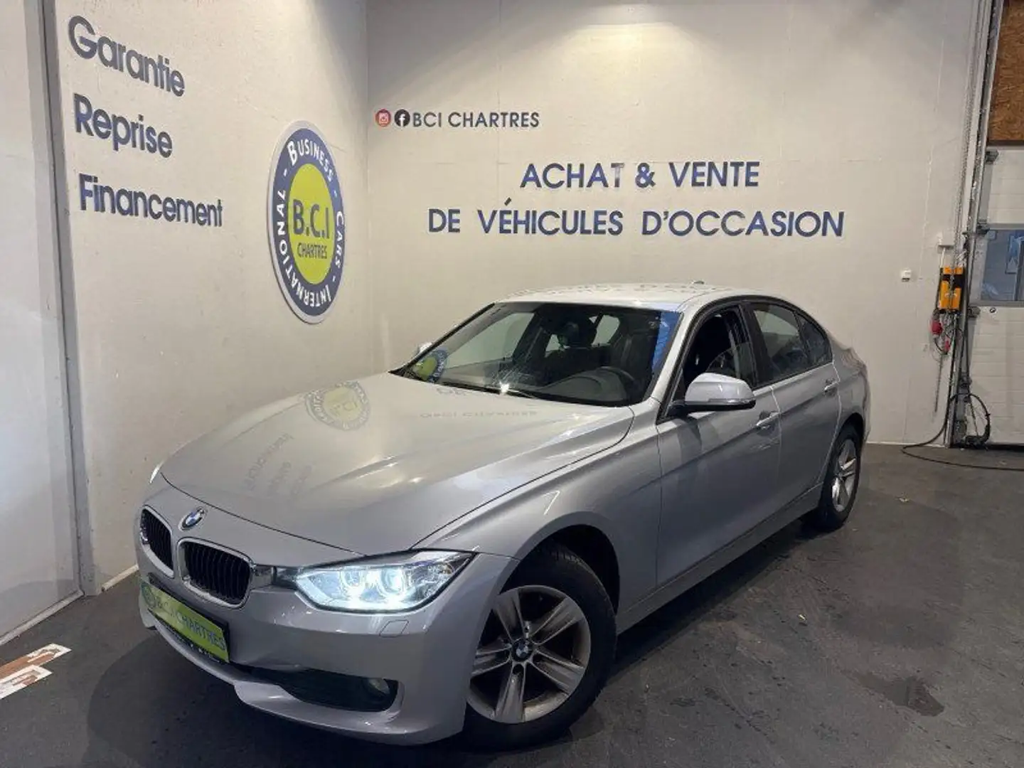 BMW 316 SERIE (F30) 316I 136CH LOUNGE Grigio - 1