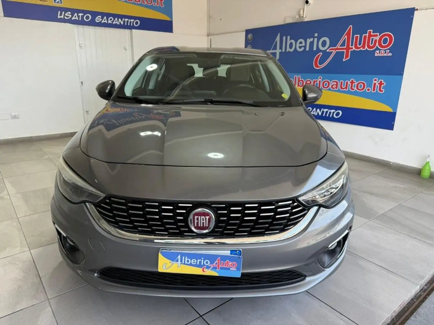 Fiat Tipo 1.3 Mjt S&S 5 porte Lounge *OFFERTA DEL MESE* Grigio - 2