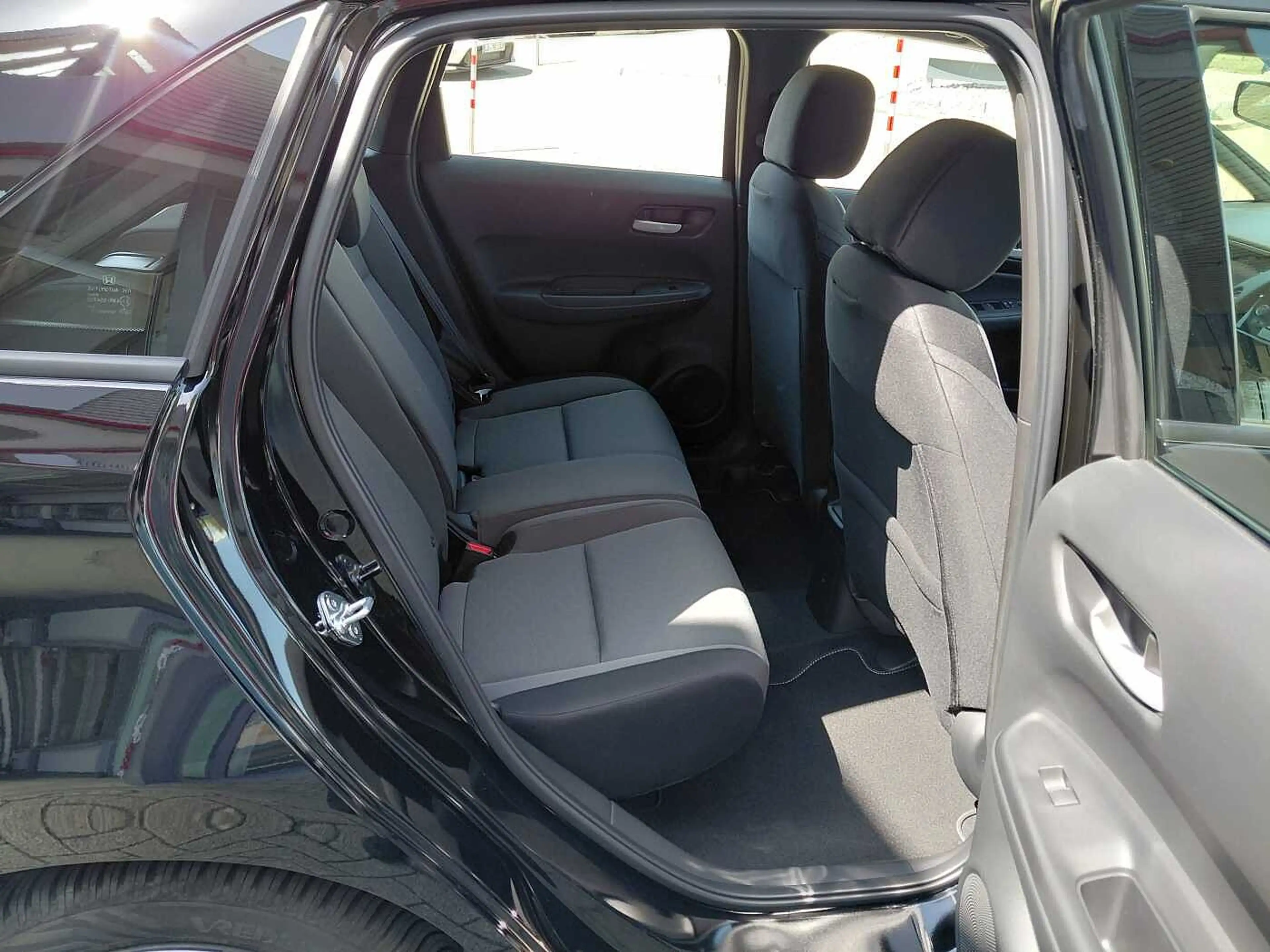 Honda Jazz Hybrid 1.5 i-MMD e-CVT Comfort — photo 4