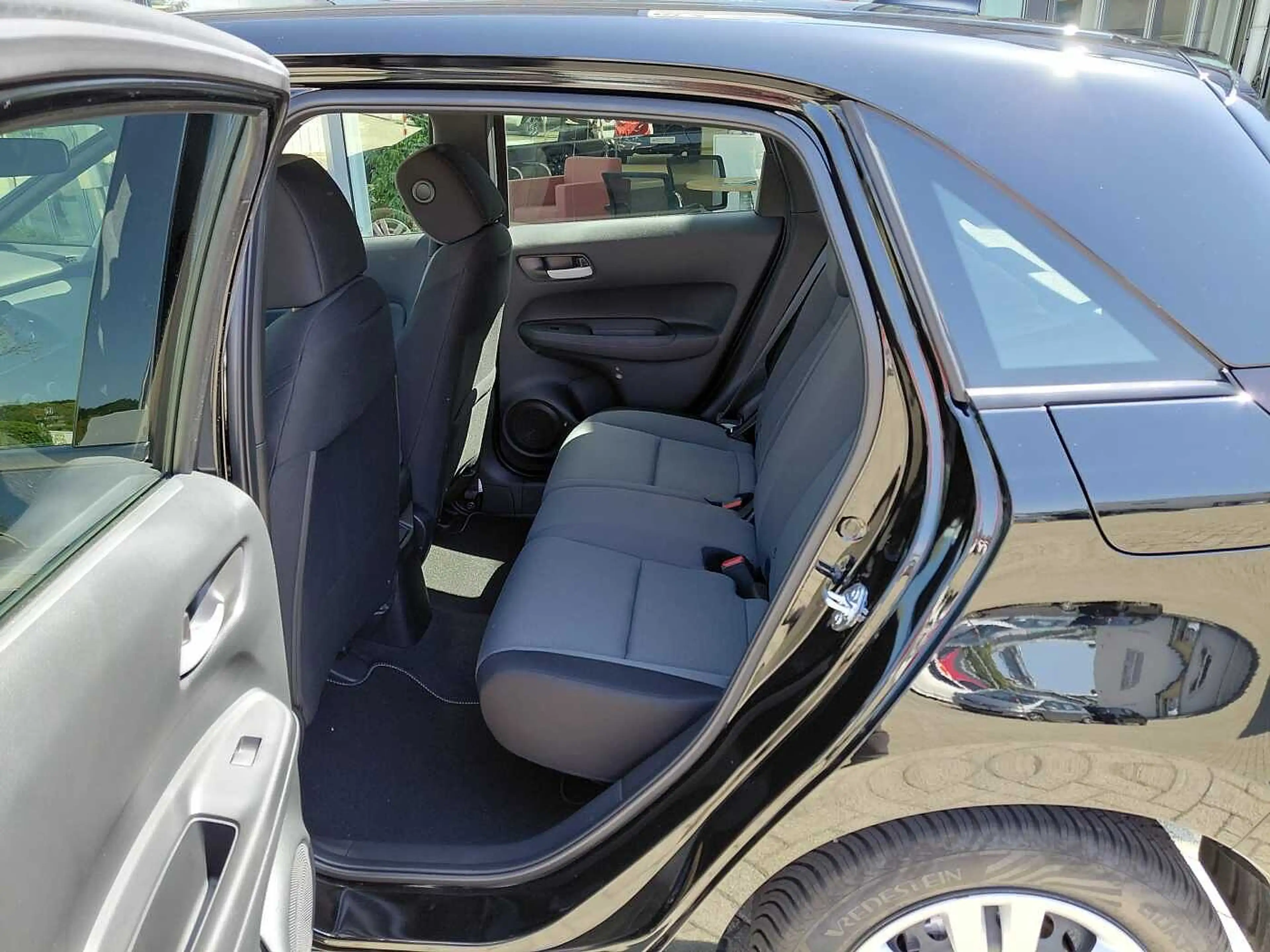 Honda Jazz Hybrid 1.5 i-MMD e-CVT Comfort — photo 9