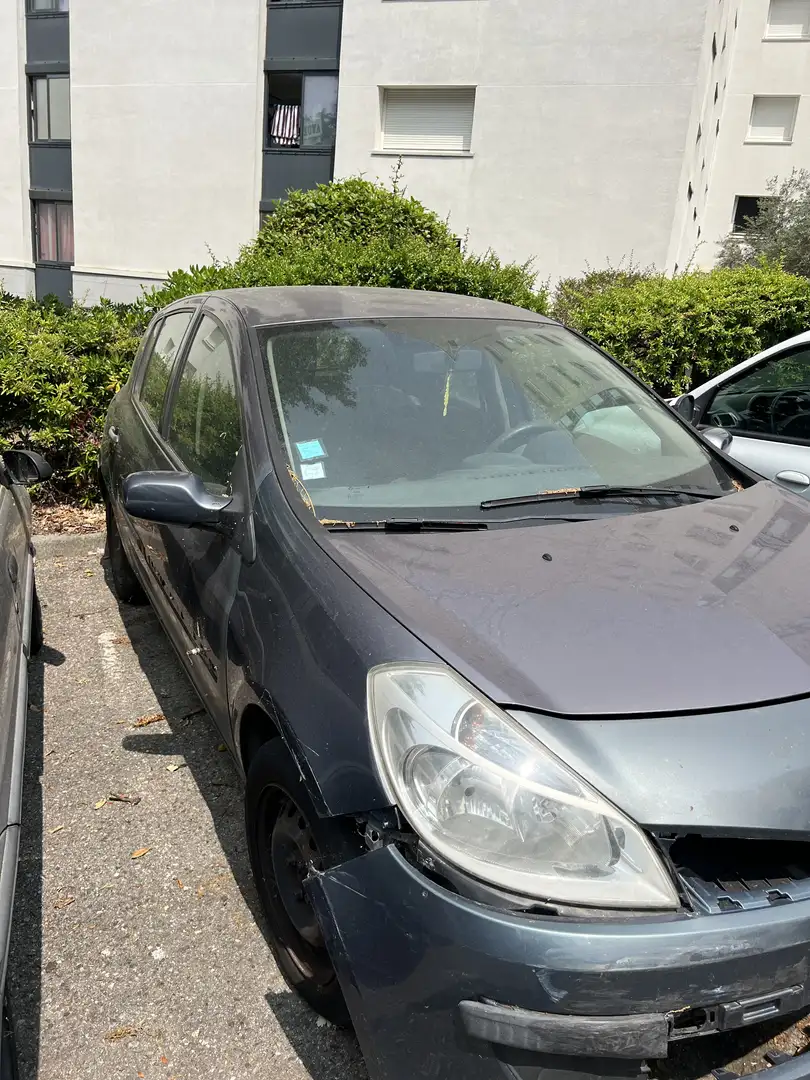 Renault Clio 1.5 dCi 65 Extrême - 2