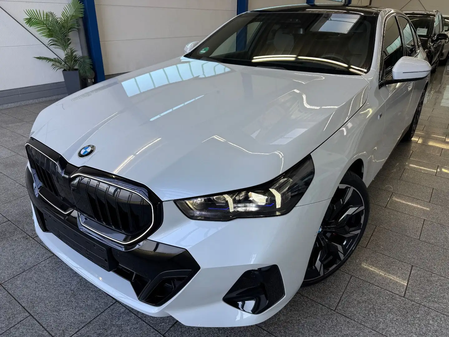 BMW 540 d xDrive M Sport Pro*PANO*B&W*HUD*LED*360*AH Blanc - 1