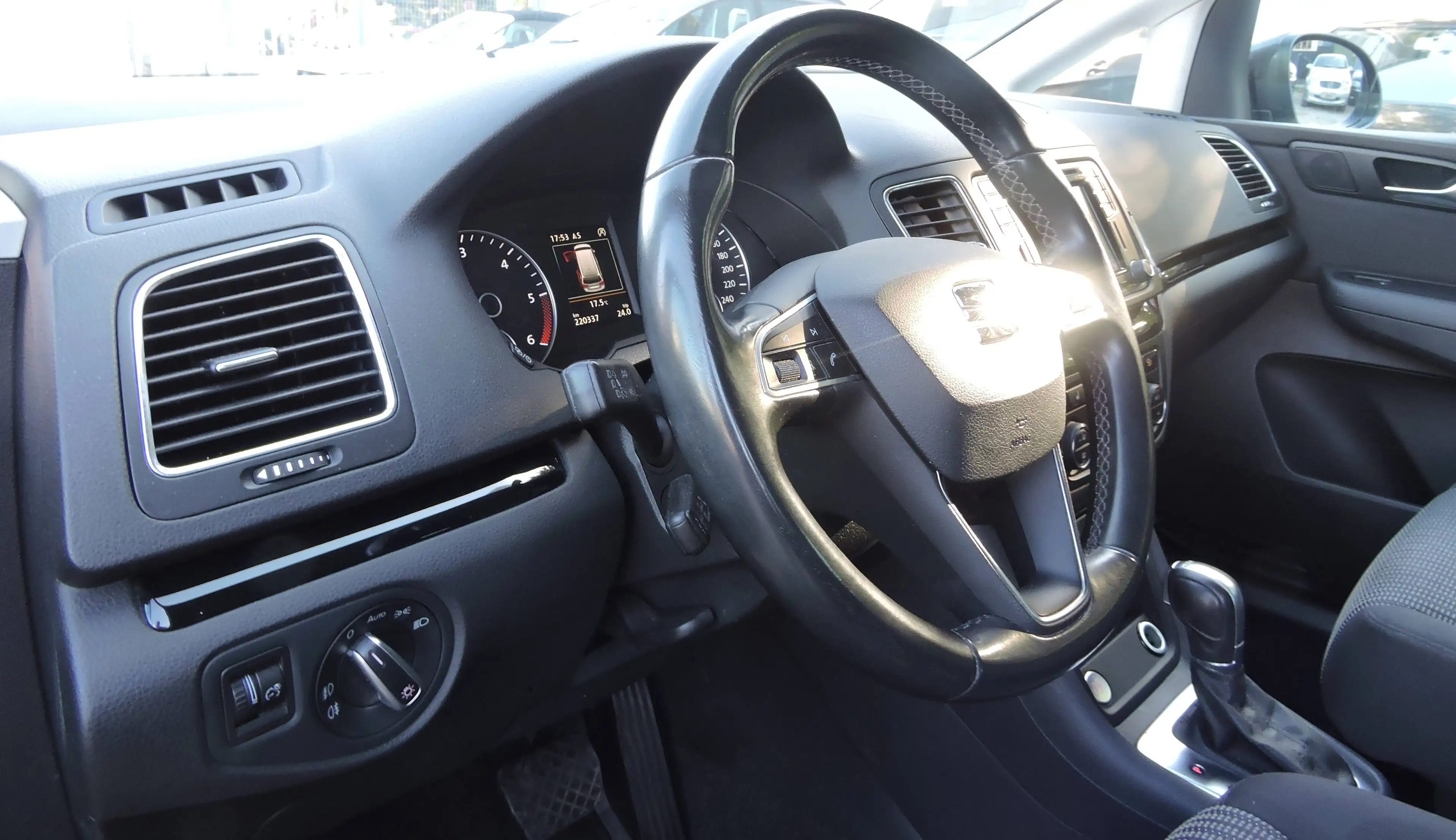 SEAT Alhambra Style  ///  7 Sitzer — photo 11
