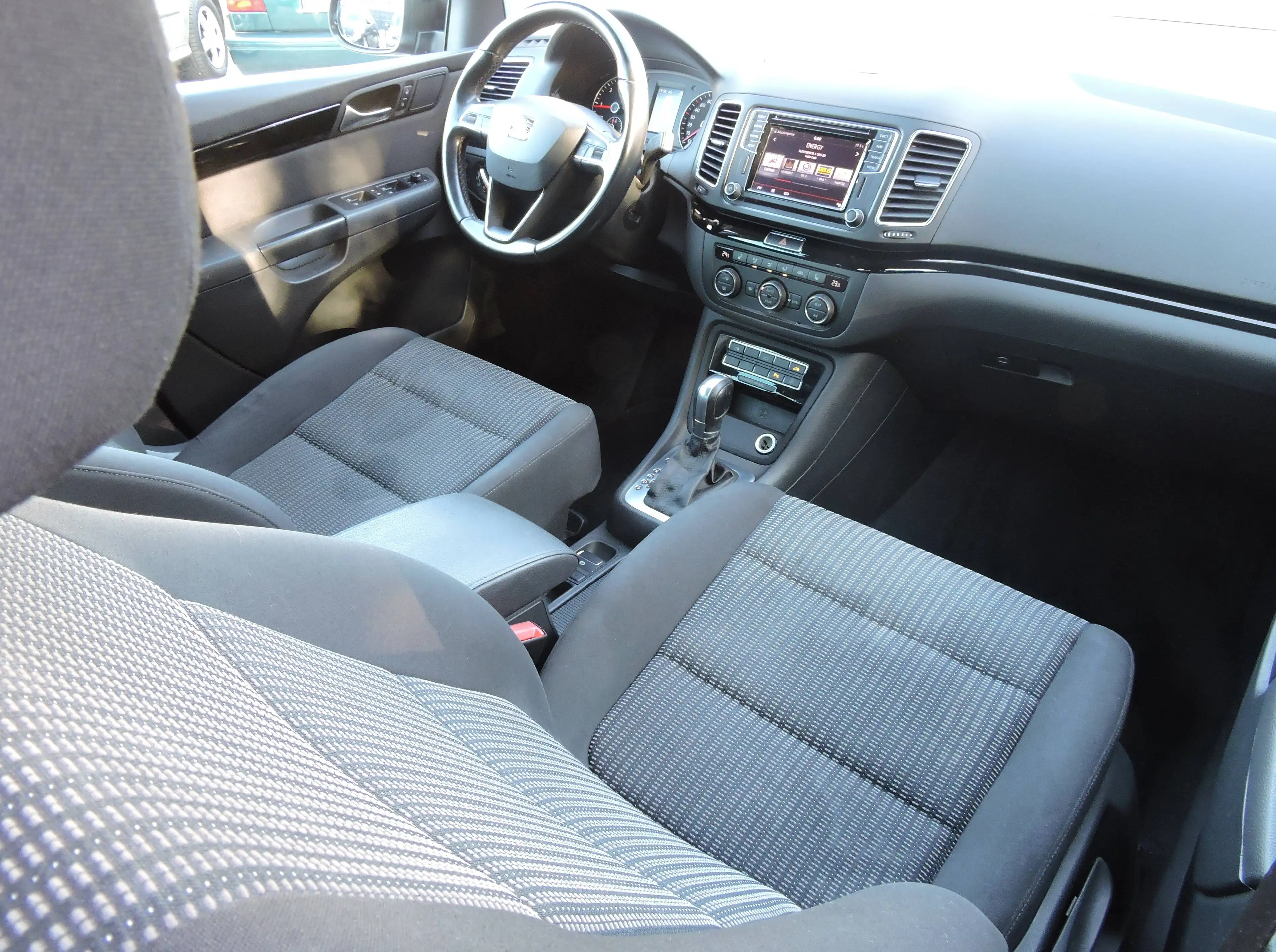 SEAT Alhambra Style  ///  7 Sitzer — photo 15