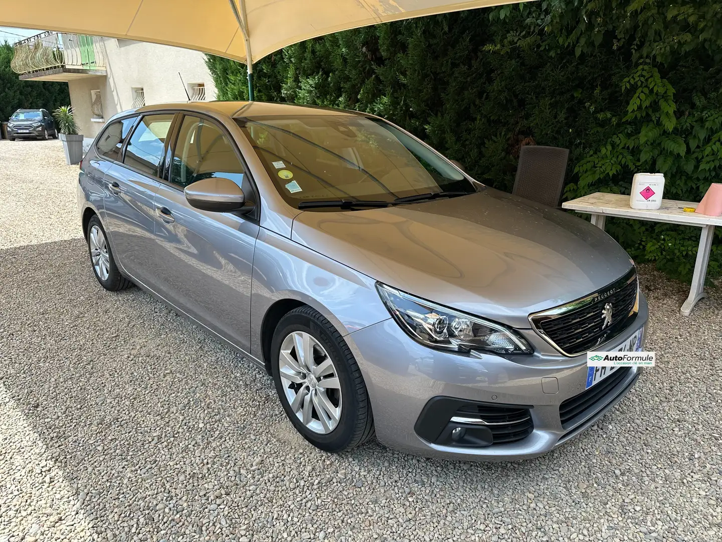 Peugeot 308 Break 1.5 BlueHDI 130ch Active Business Grijs - 1