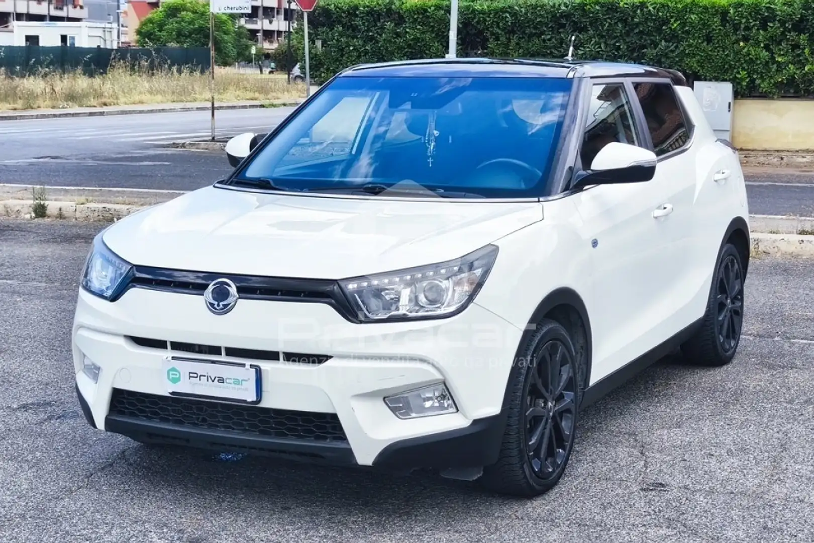 SsangYong Tivoli Tivoli 1.6d 2WD Be Visual Hot Aebs Білий - 1