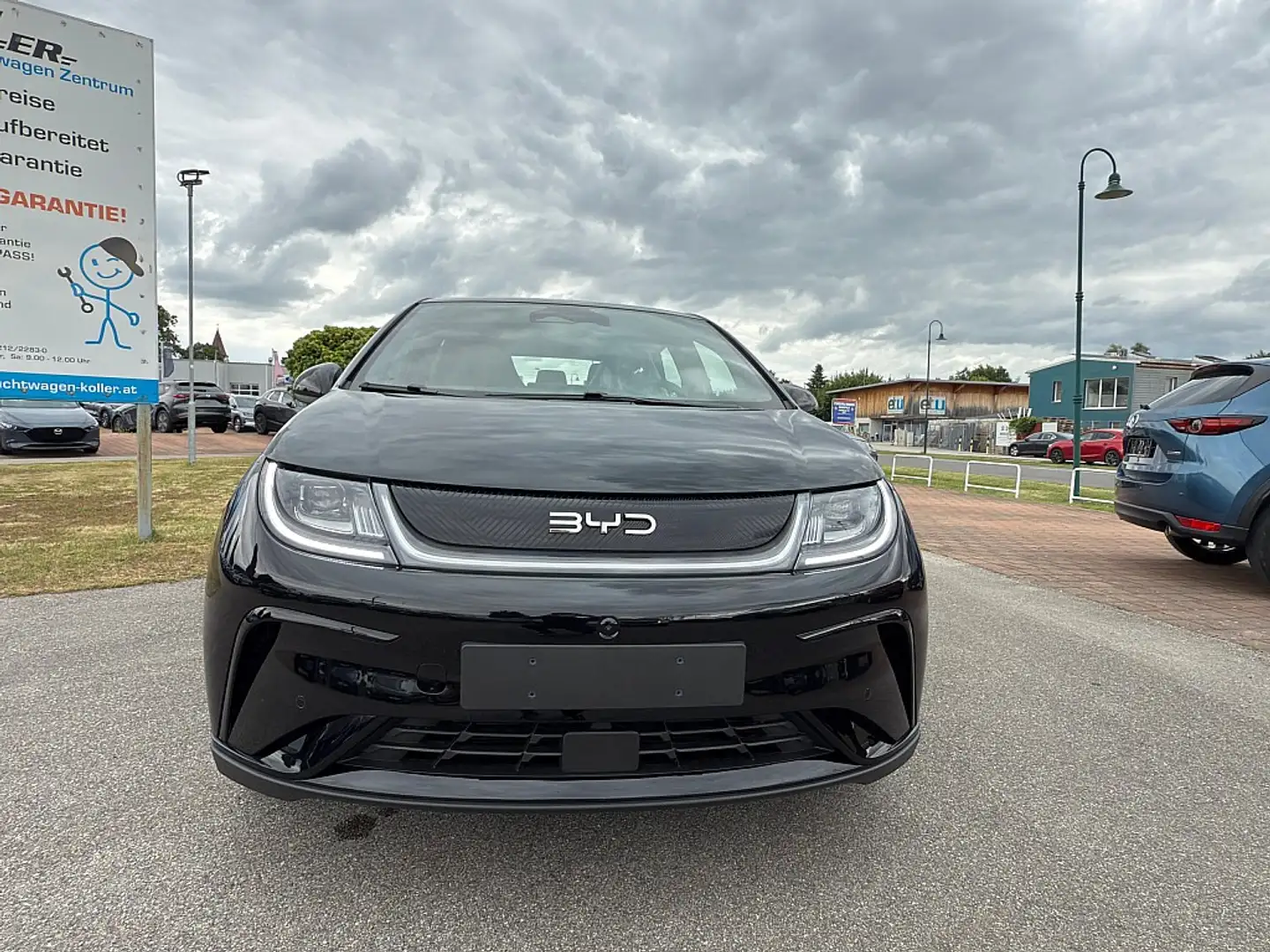 BYD Dolphin 60,4 kWh Comfort Österreich Paket MY 2025 Schwarz - 2