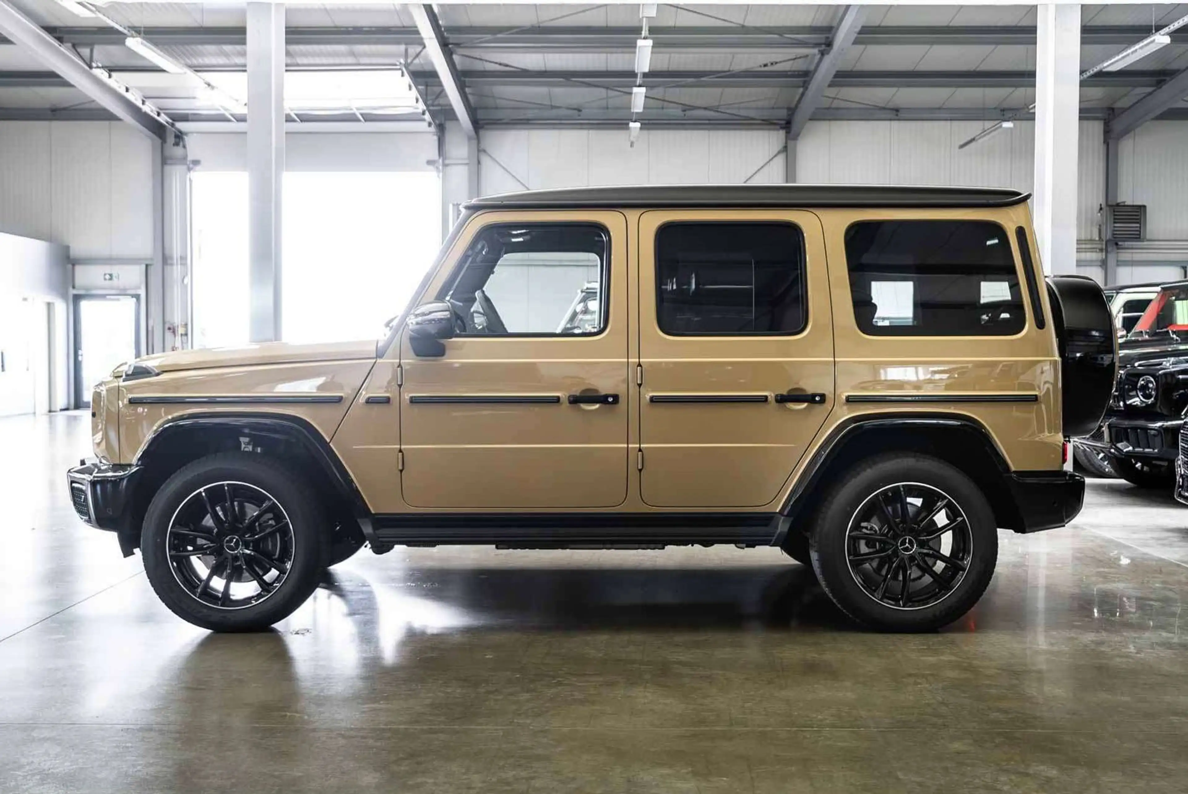 Mercedes-Benz G 500 AMG Line FACELIFT / Superior / Rear DVD — photo 7