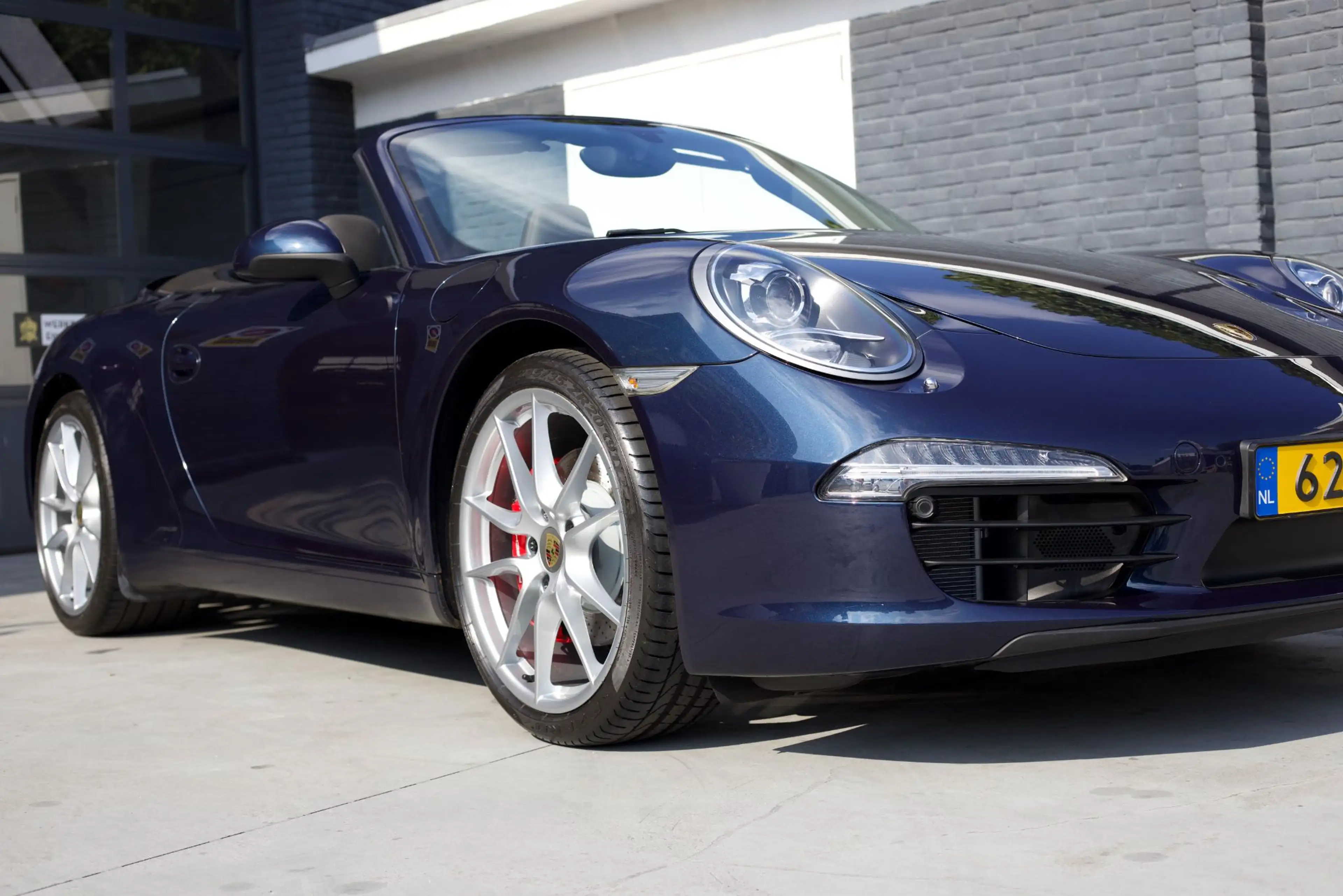 Porsche 991 Cabrio 3.8 Carrera S — photo 27