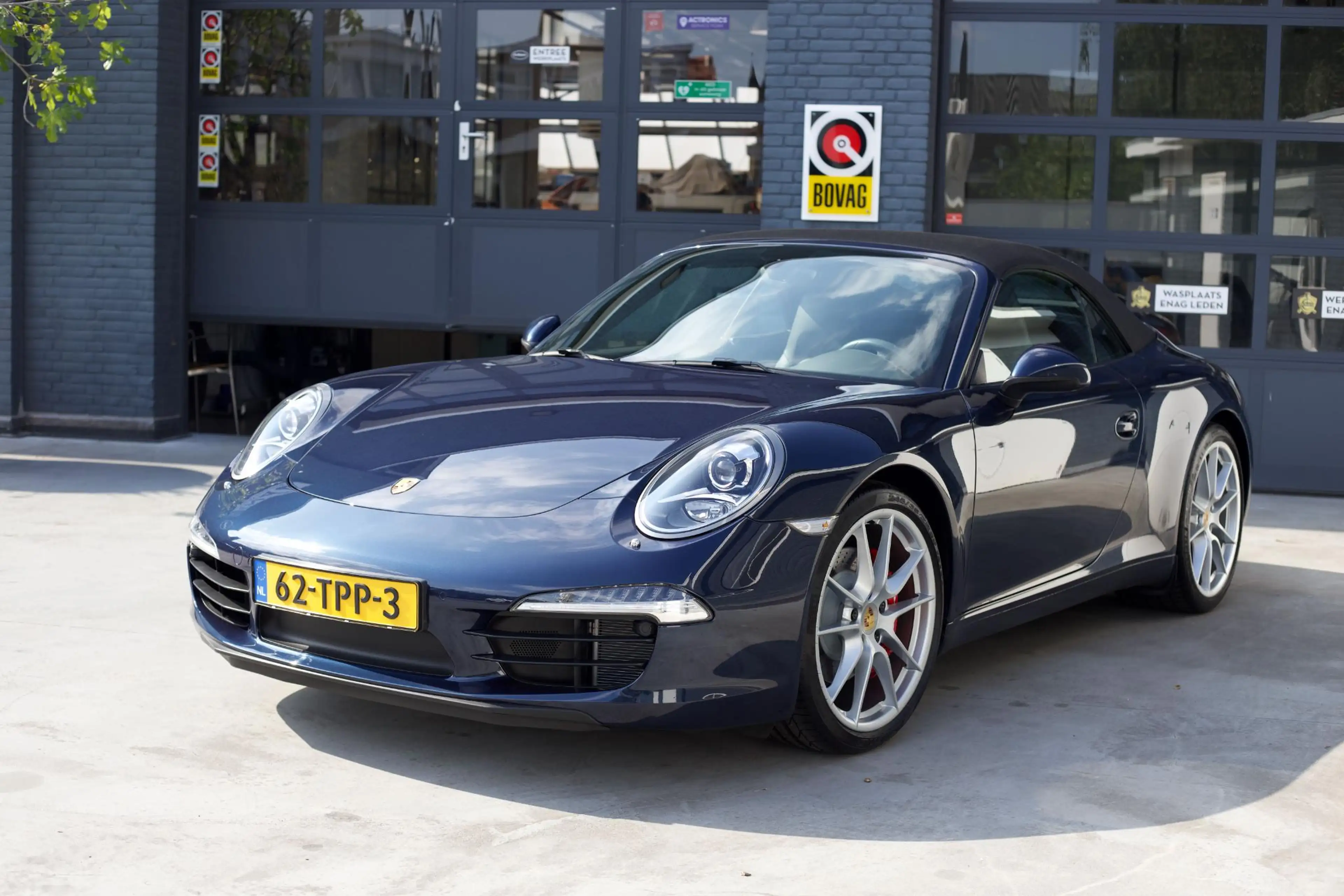 Porsche 991 Cabrio 3.8 Carrera S — photo 2