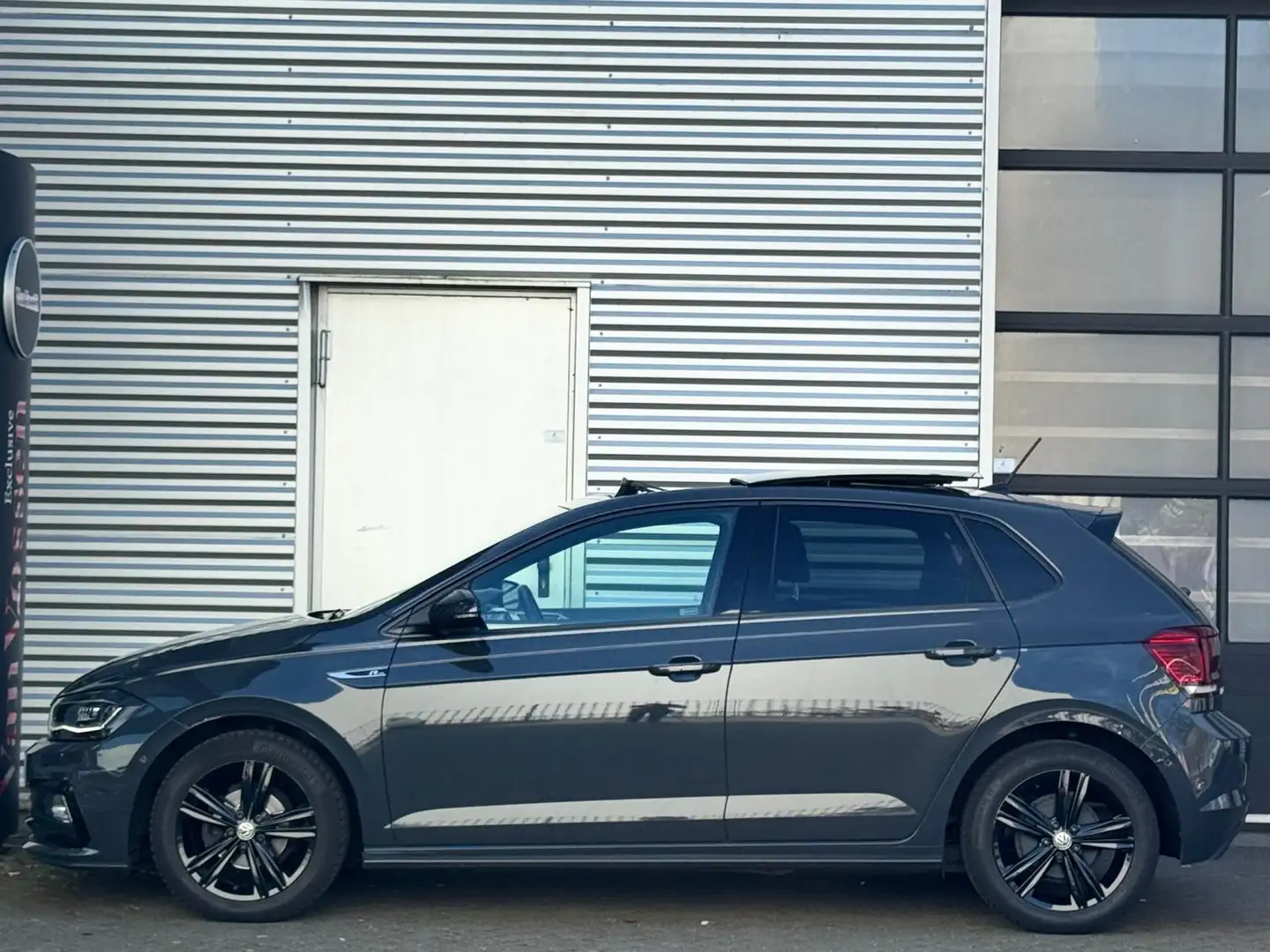 Volkswagen Polo 1.0 TSI 2X R-Line|Pano|Trekhaak|Virtual|Led|Beats| Šedá - 2