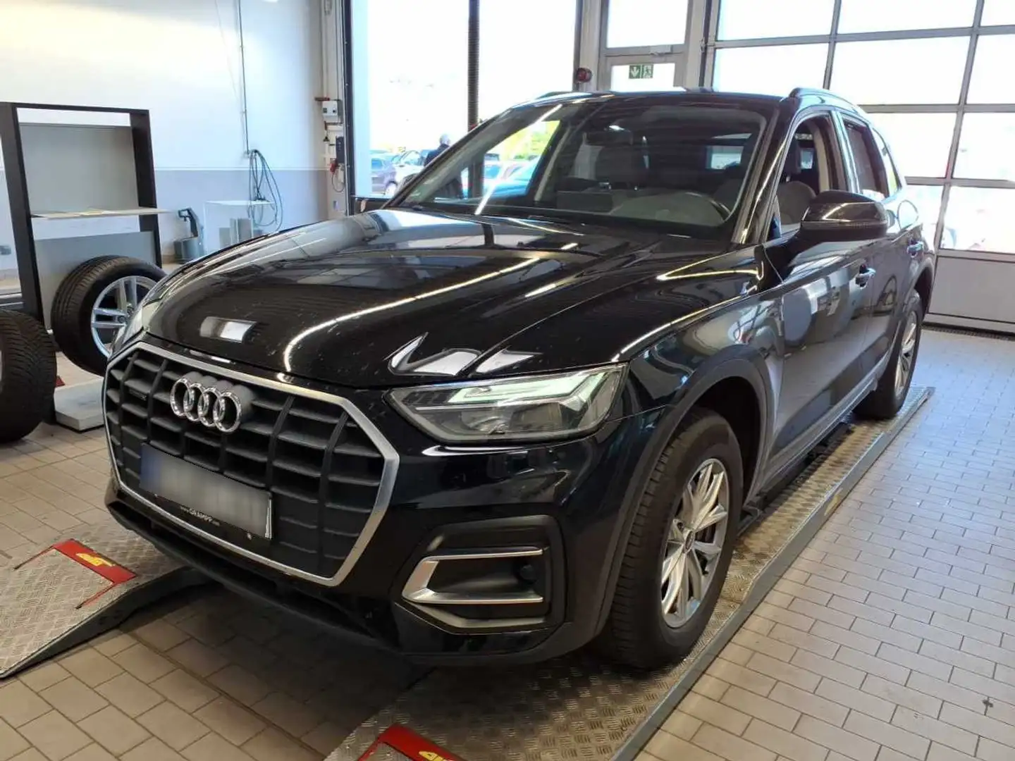 Audi Q5 40 TDI quattro S-tronic +AHK+KAMERA+LED+VIRTU Schwarz - 2