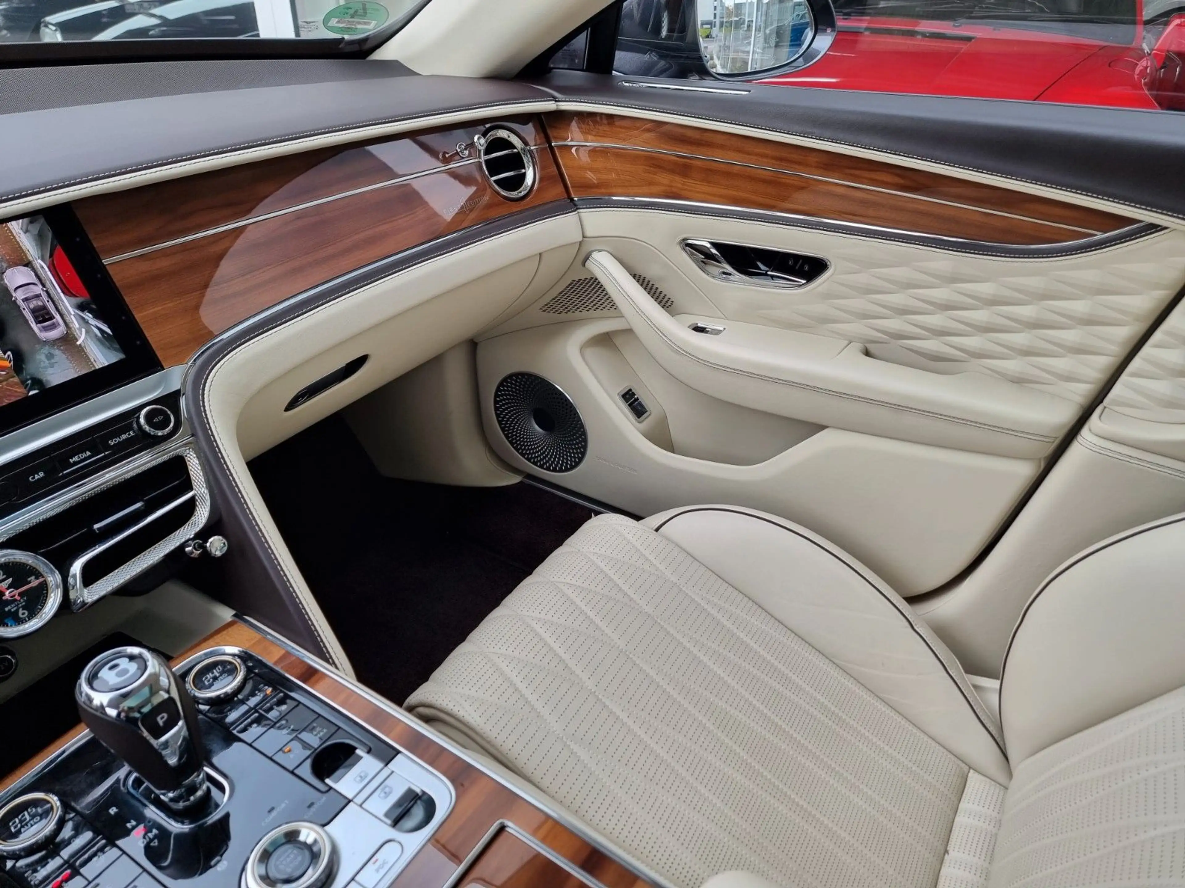 Bentley Flying Spur 6.0 W12/Full options/UPE 340tEur/1A — photo 15