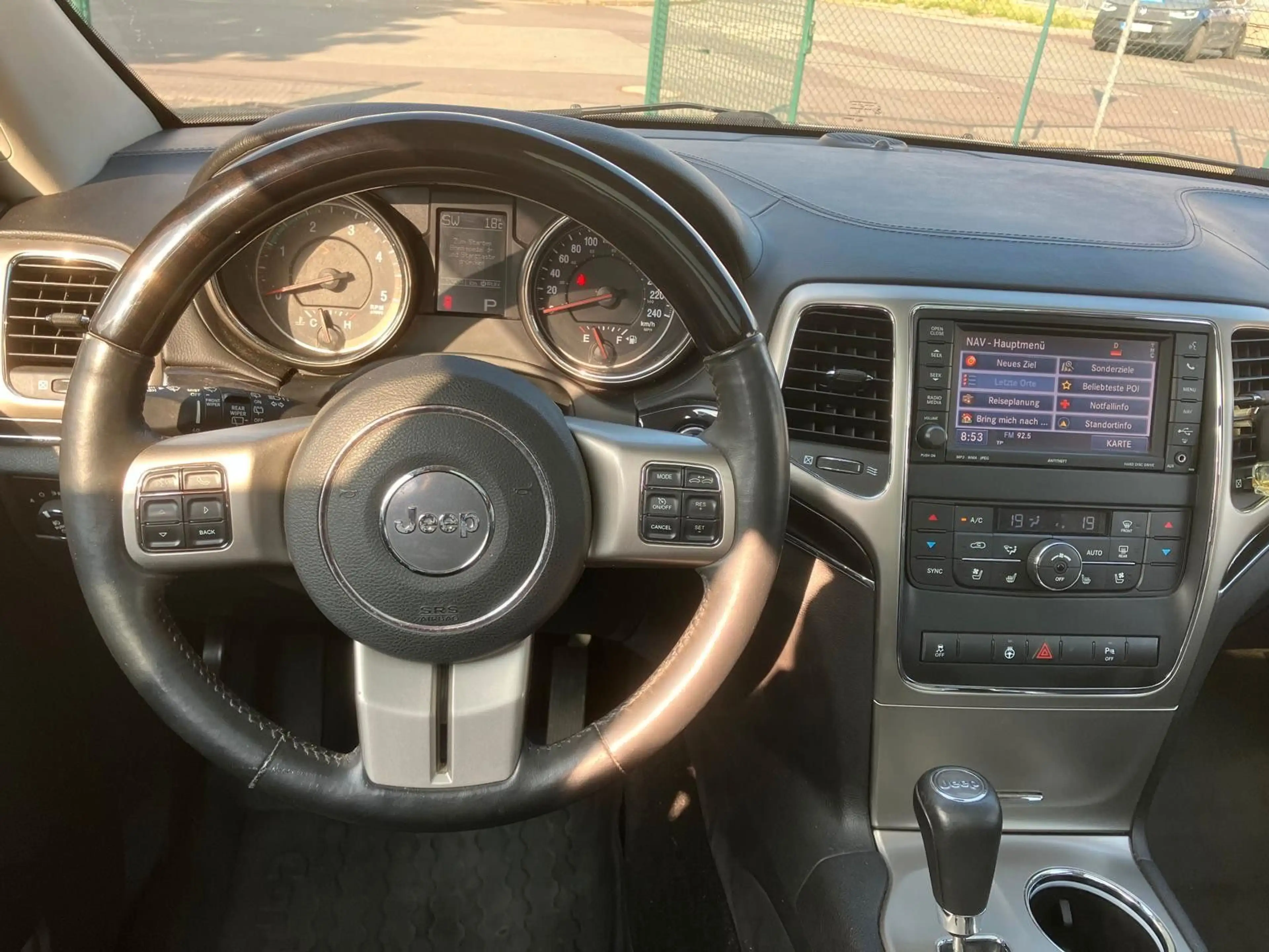 Jeep Grand Cherokee 3.0 CRD Overland — photo 11