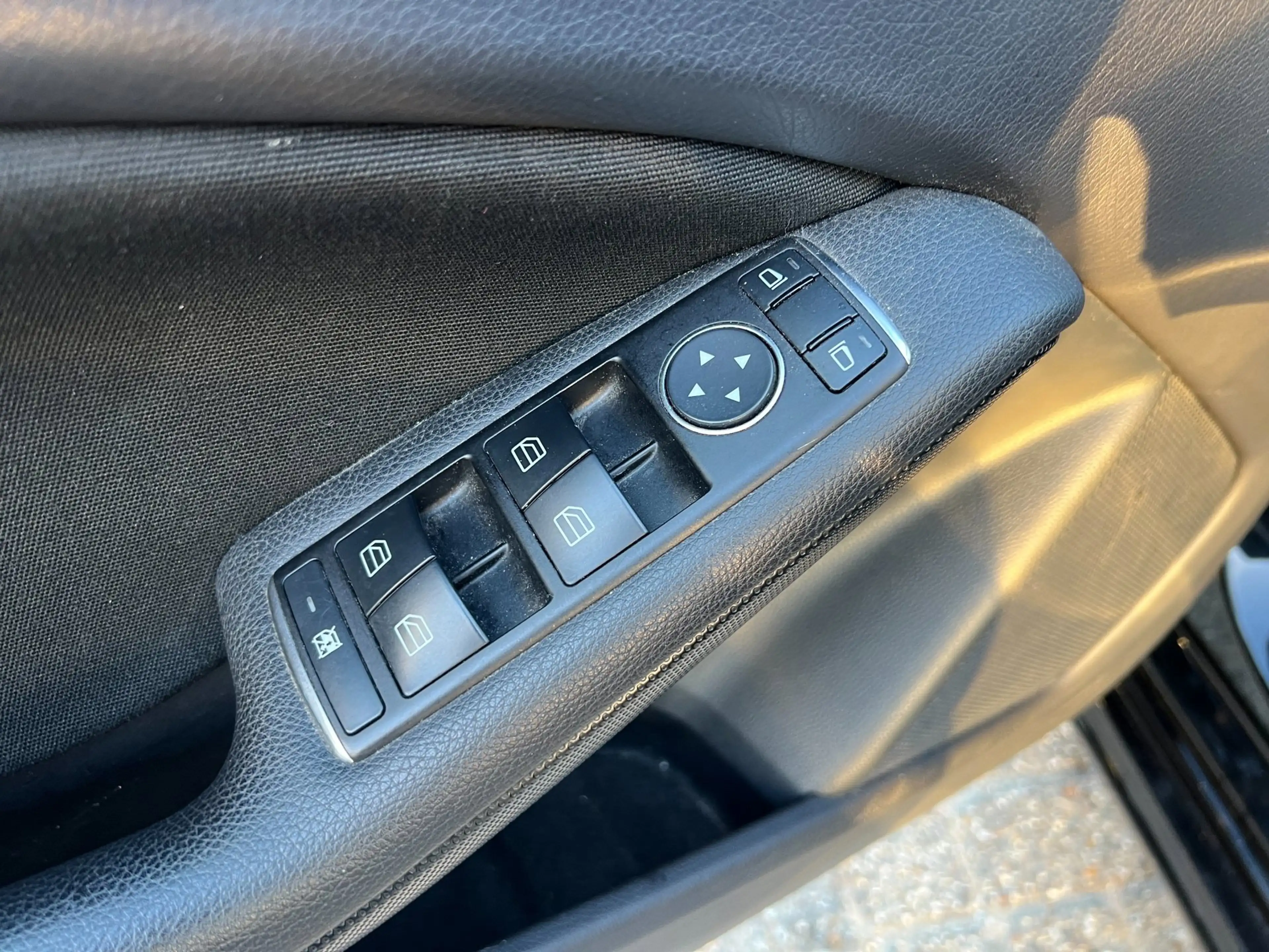 Mercedes-Benz A 180 LED XENON - NETJES - NAP ! — photo 10