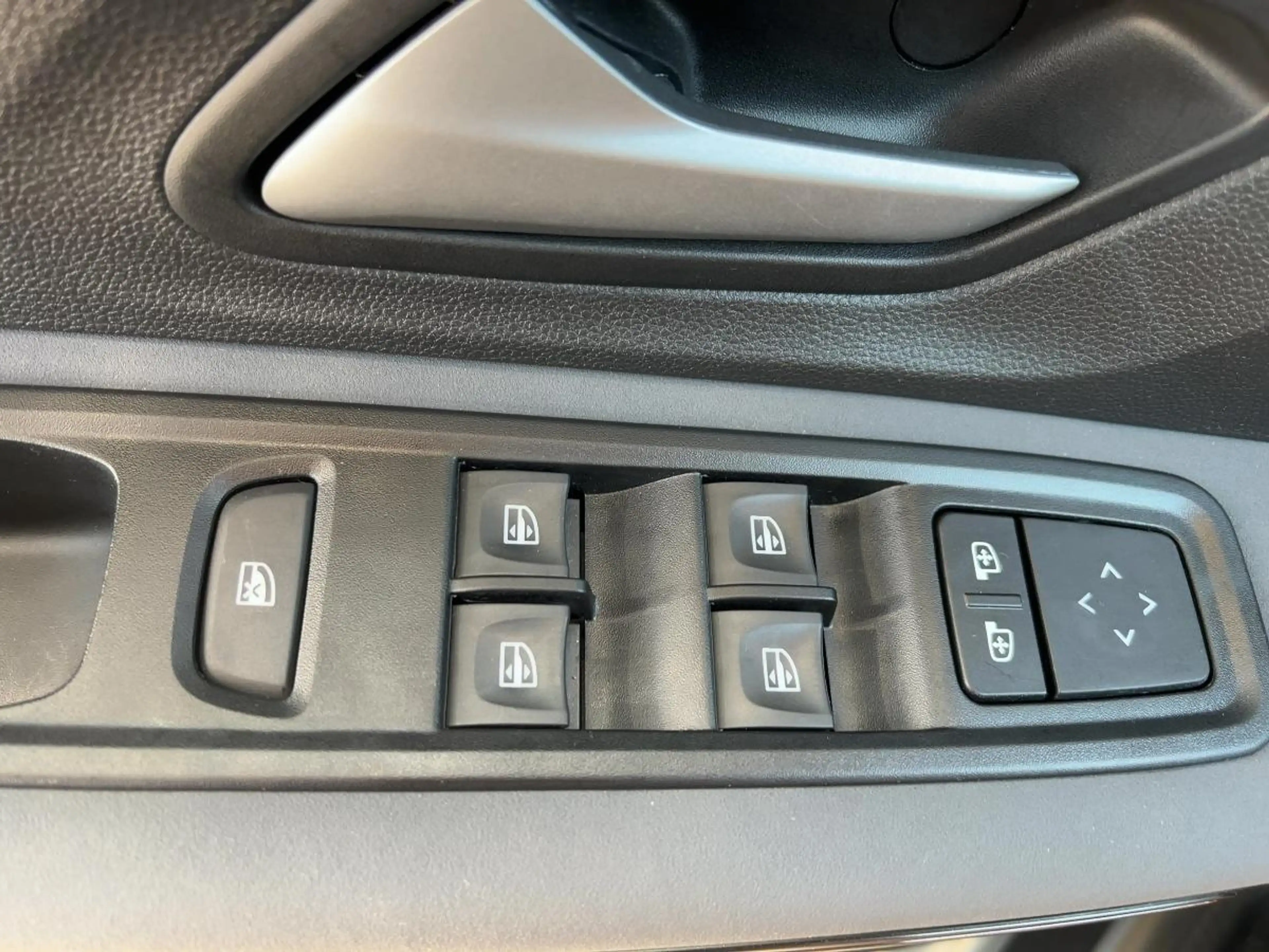 Dacia Jogger Expression TCe 110 7-Sitzer — photo 18