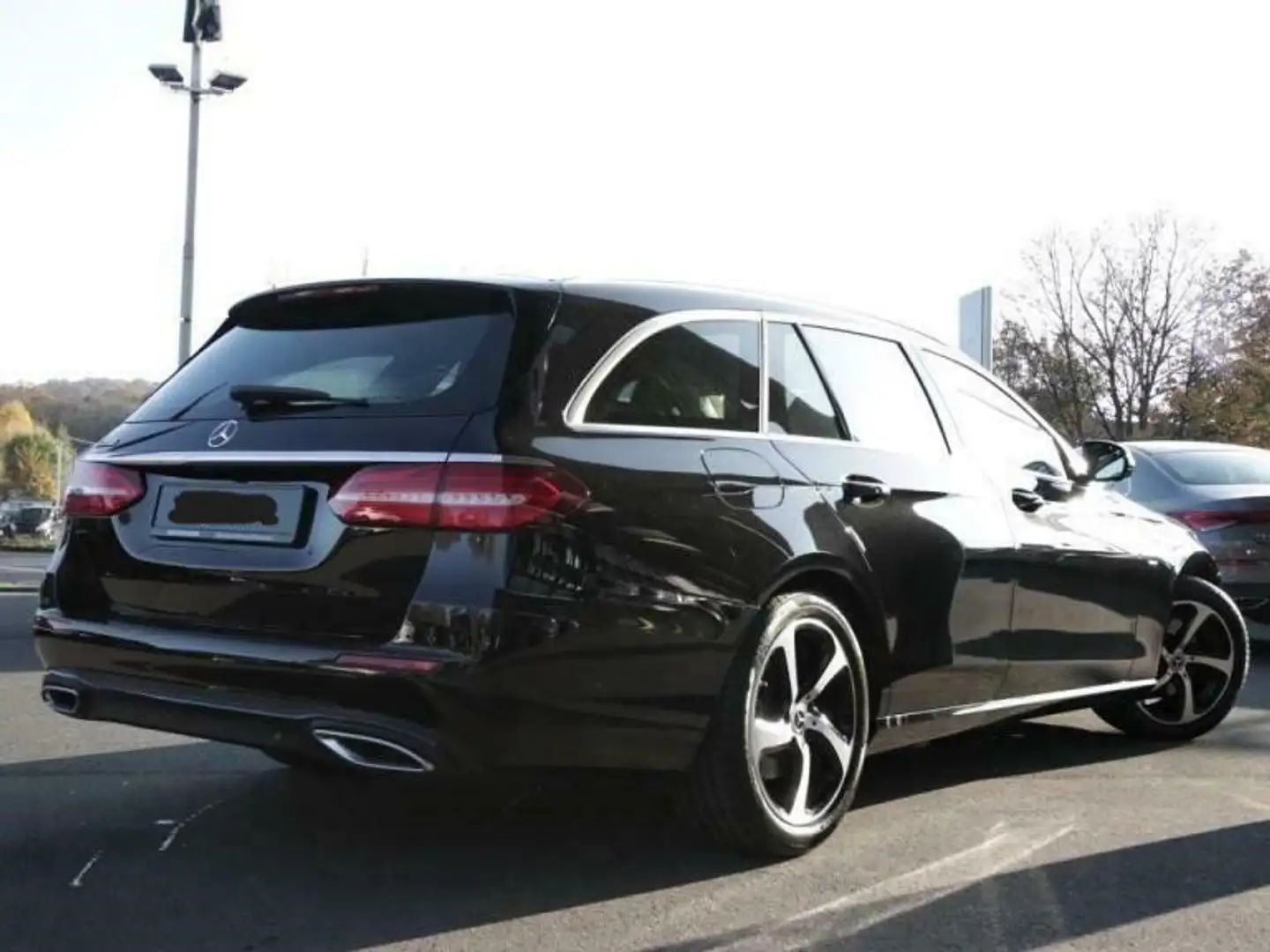 Mercedes-Benz E 200 E 200 T 9G-TRONIC Sportstyle Edition Black - 2