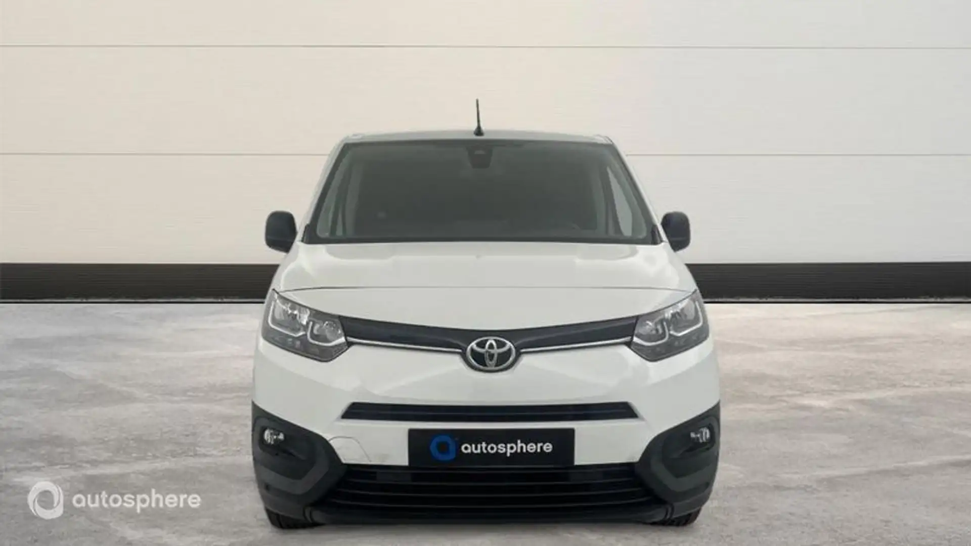 Toyota Proace City Medium 100 D-4D Business - 2