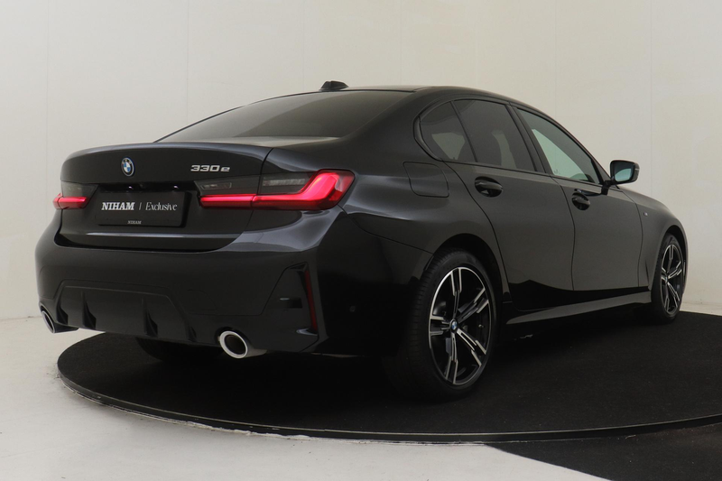 BMW 330 3-SERIE 330E M SPORT EDITION -INNOVATION|COMFORT|A — photo 3