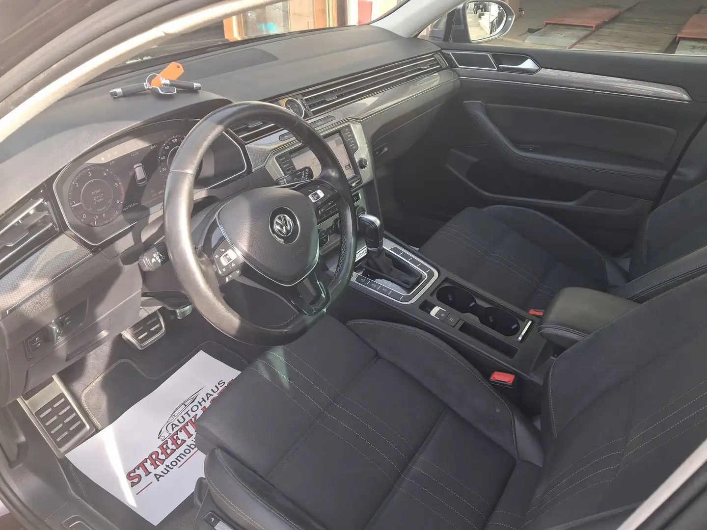 Volkswagen Passat Alltrack 2.0 BMT/Start-Stopp 4Motion Красный - 2