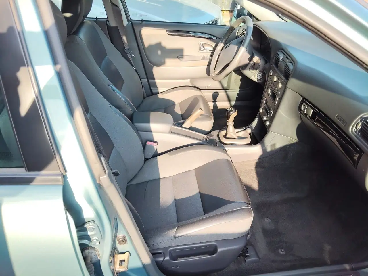 Volvo V40 1.8 Comfort - Quasi 1. Hand/Scheckheft, foto 12
