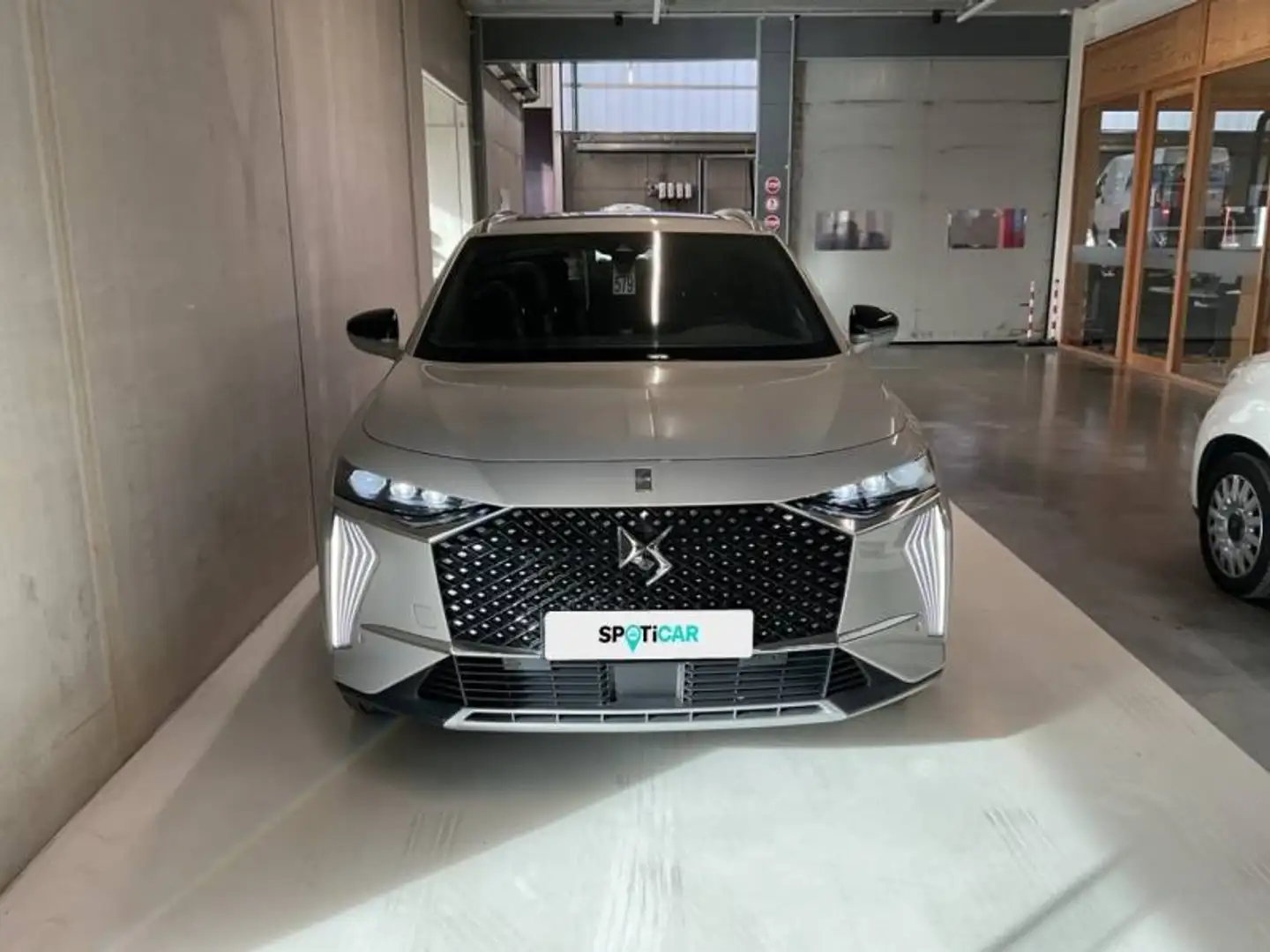 DS Automobiles DS 7 1 E-Tense Rivoli Beige - 2