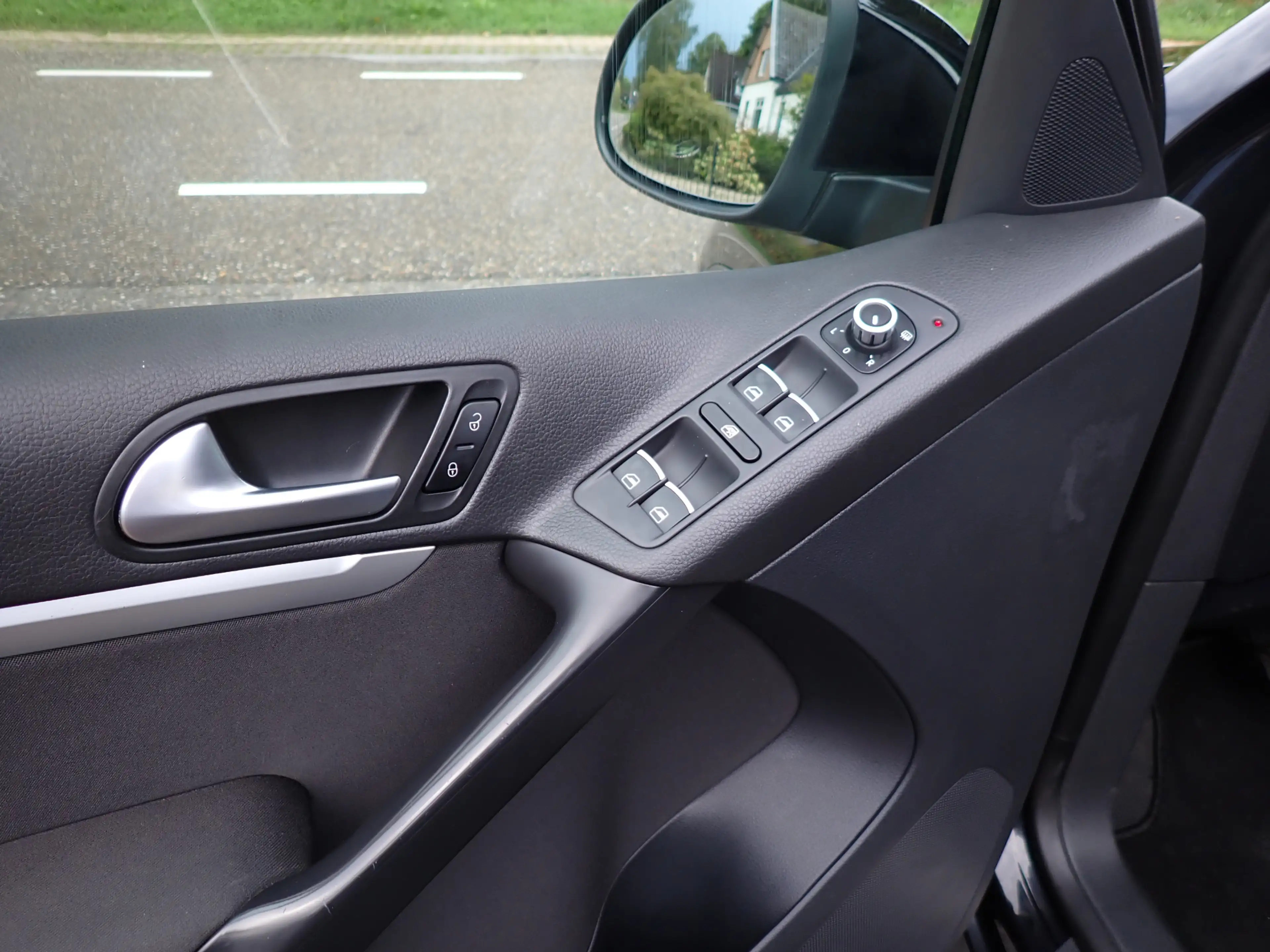 Volkswagen Tiguan 1.4 TSI Sport&Style / SCHUIFKANTEL-DAK / CRUISE / — photo 14