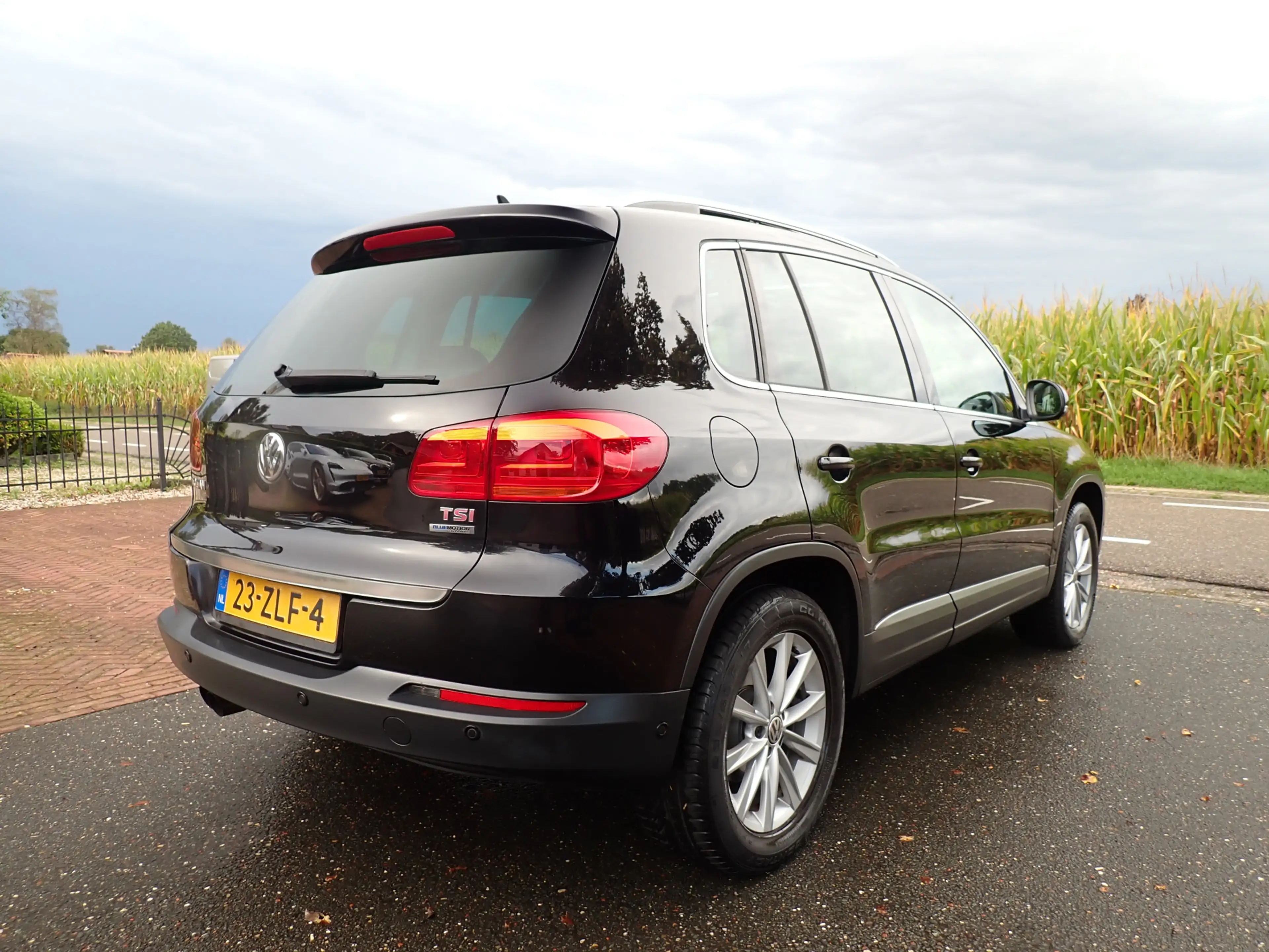 Volkswagen Tiguan 1.4 TSI Sport&Style / SCHUIFKANTEL-DAK / CRUISE / — photo 4