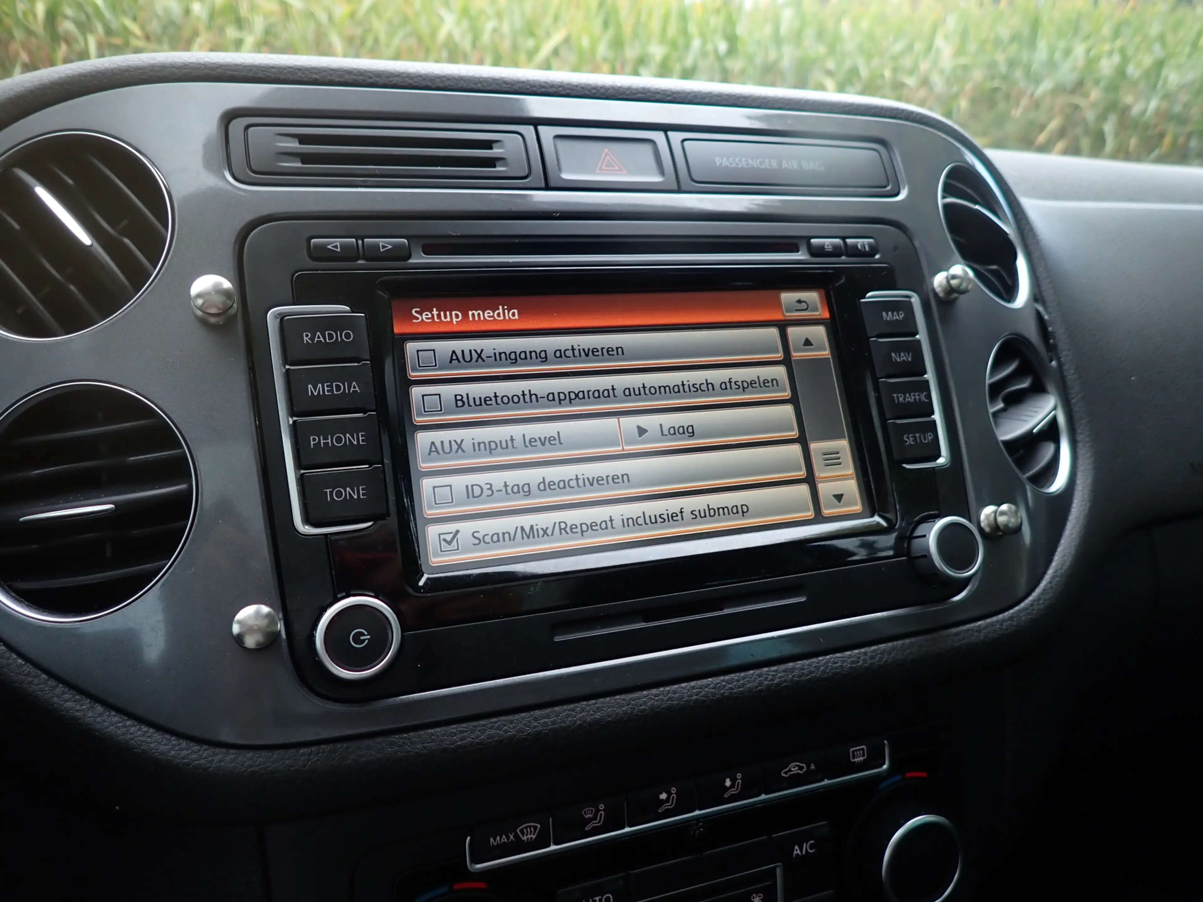 Volkswagen Tiguan 1.4 TSI Sport&Style / SCHUIFKANTEL-DAK / CRUISE / — photo 24