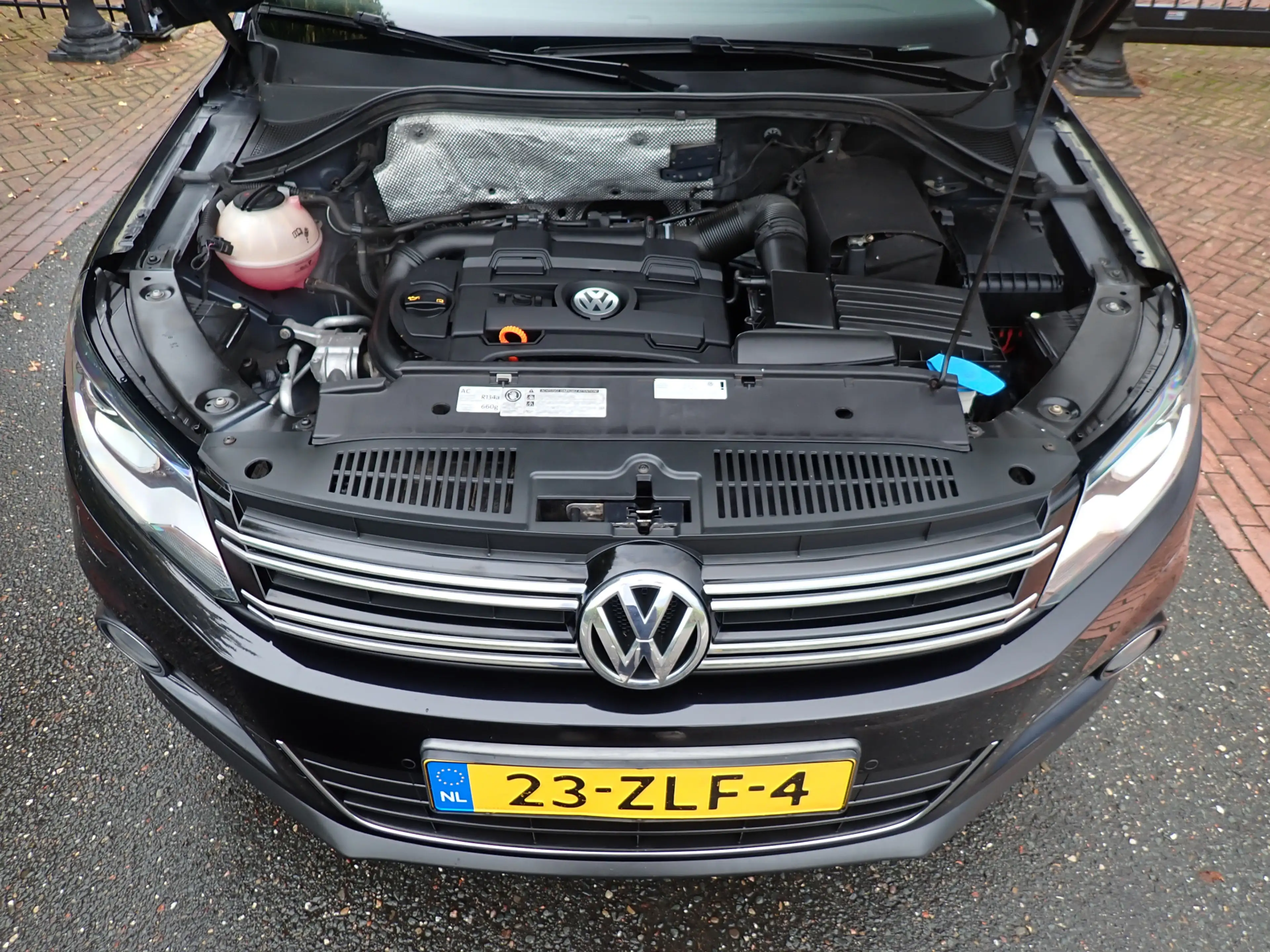 Volkswagen Tiguan 1.4 TSI Sport&Style / SCHUIFKANTEL-DAK / CRUISE / — photo 35