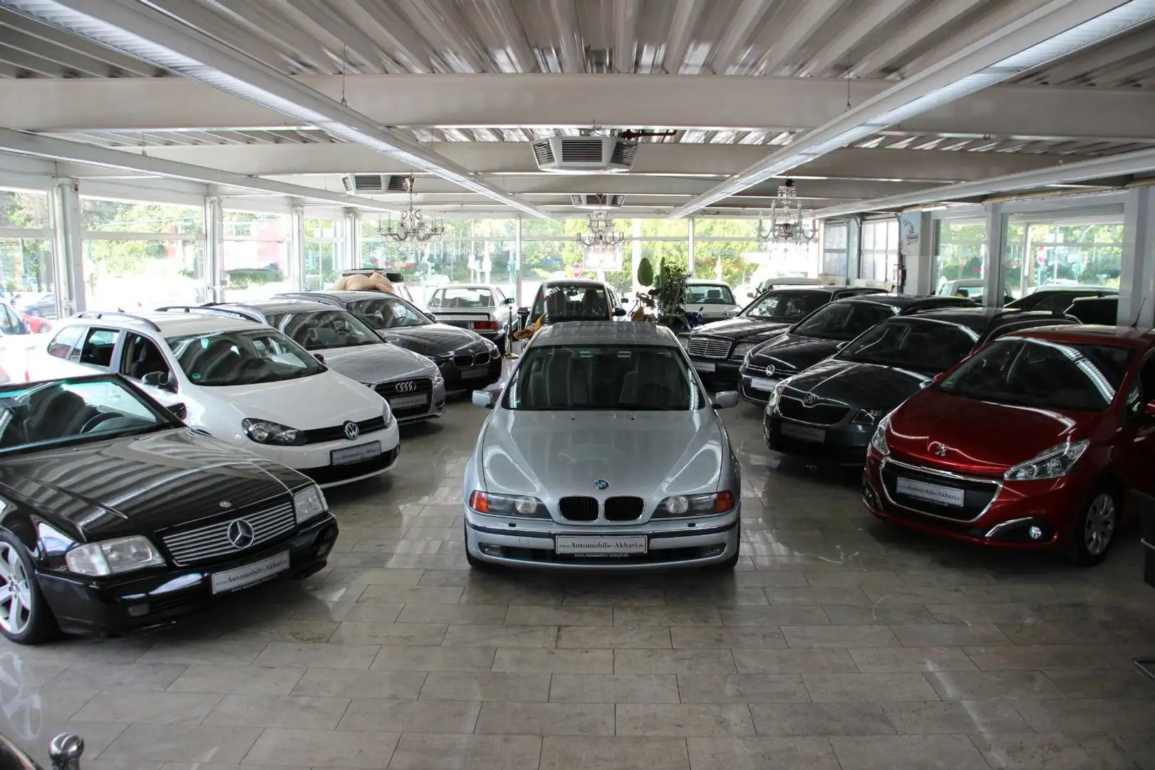 BMW 528 i - 1