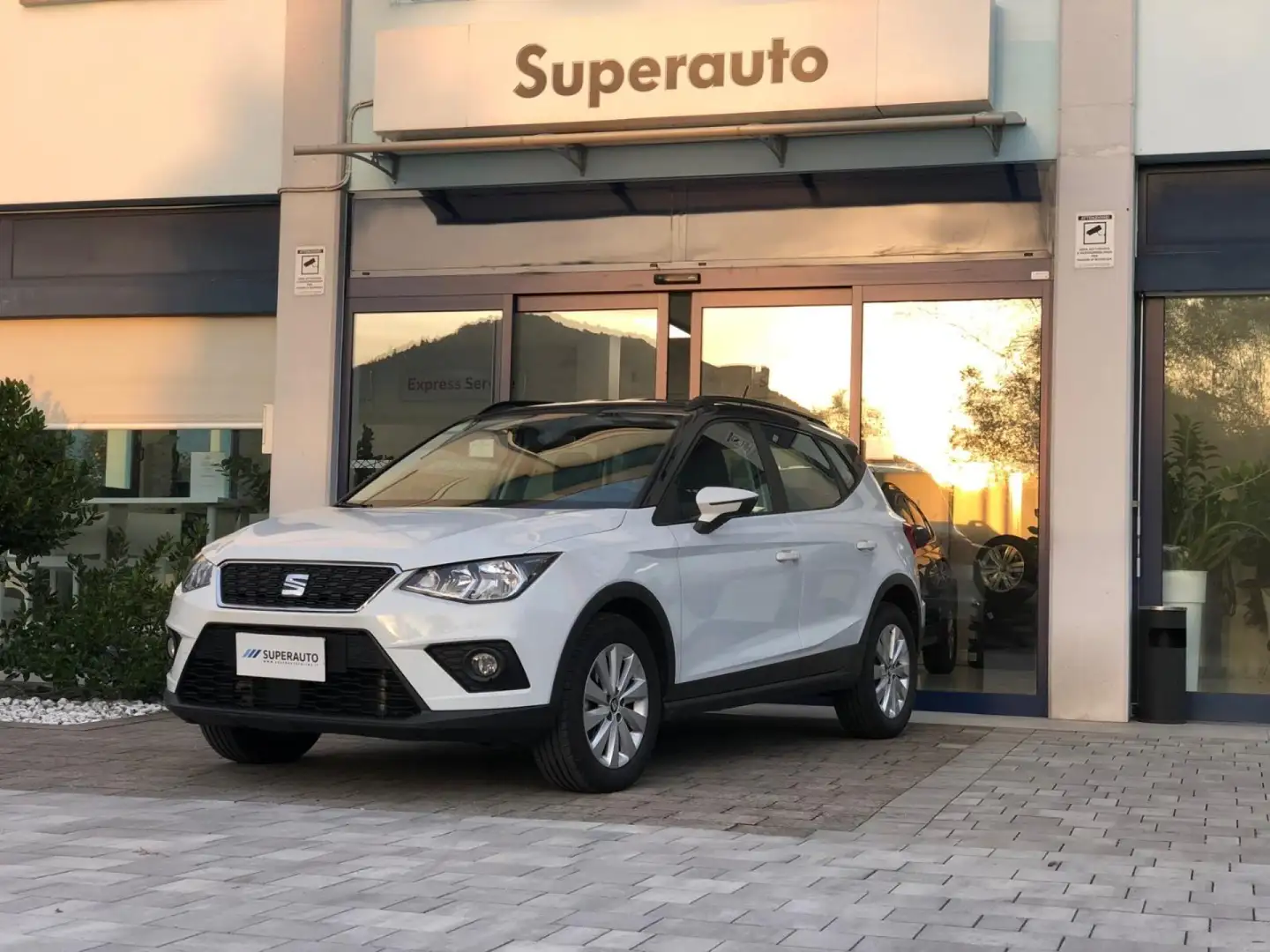 SEAT Arona 1.6 TDI 95 CV DSG Style*OK NEOPATENTATI*NAVIGATORE Bianco - 2