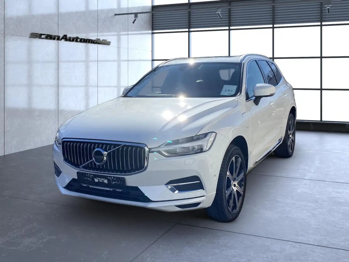 Volvo XC60 XC 60 Inscription Recharge Plug-In Hybrid AWD Navi Weiß - 2