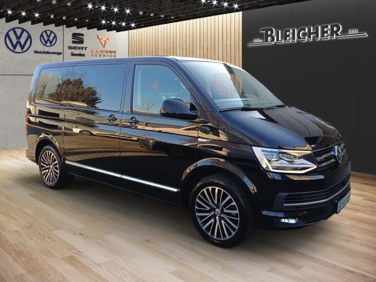 Volkswagen T6.1 Multivan 2.0 TDI 4Motion ''Highline''  AHK+Sprachbed. Negro - 2