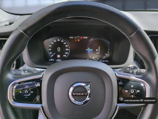 Volvo XC60 view 15